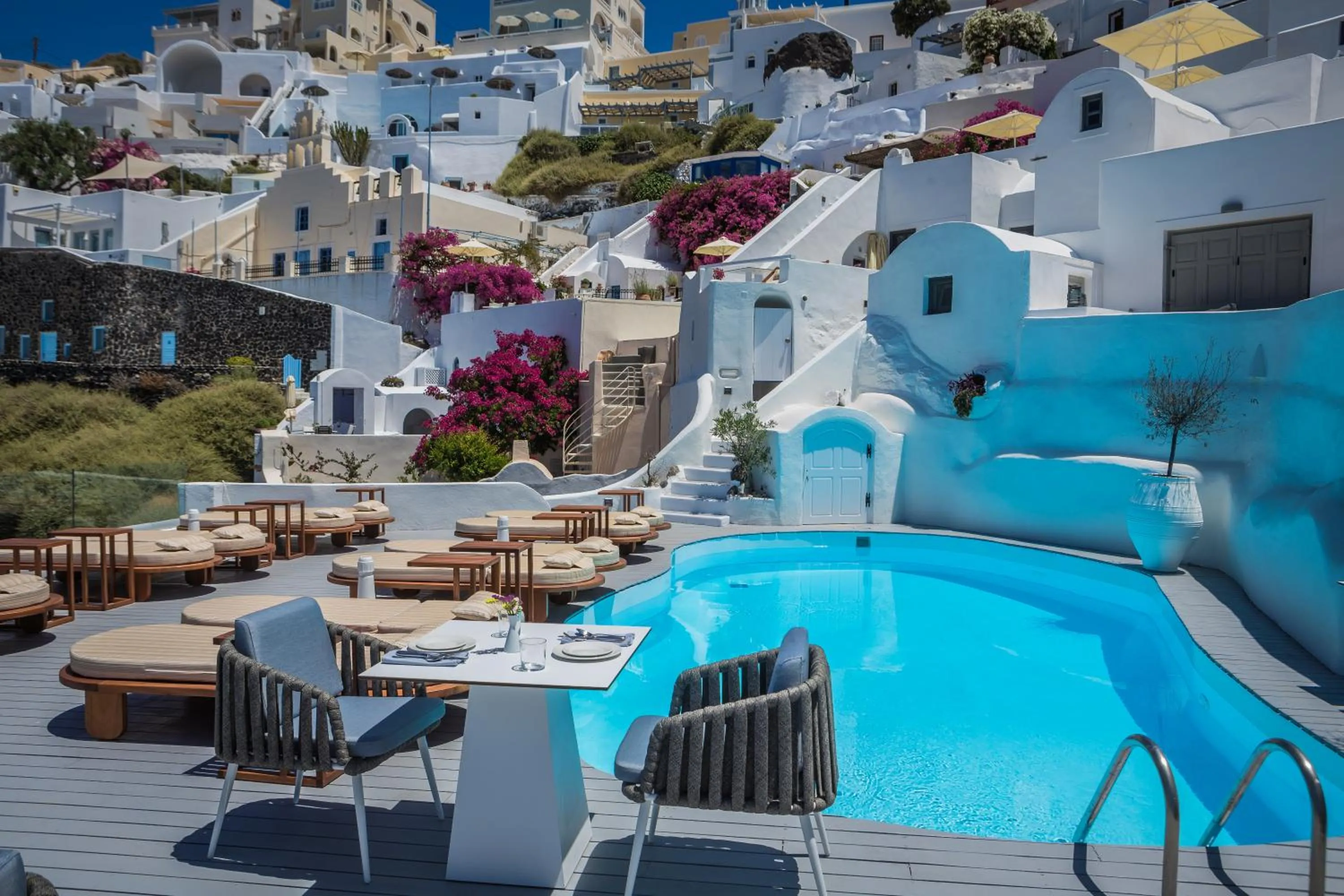 Restaurant/places to eat in Sun Rocks Luxury suites