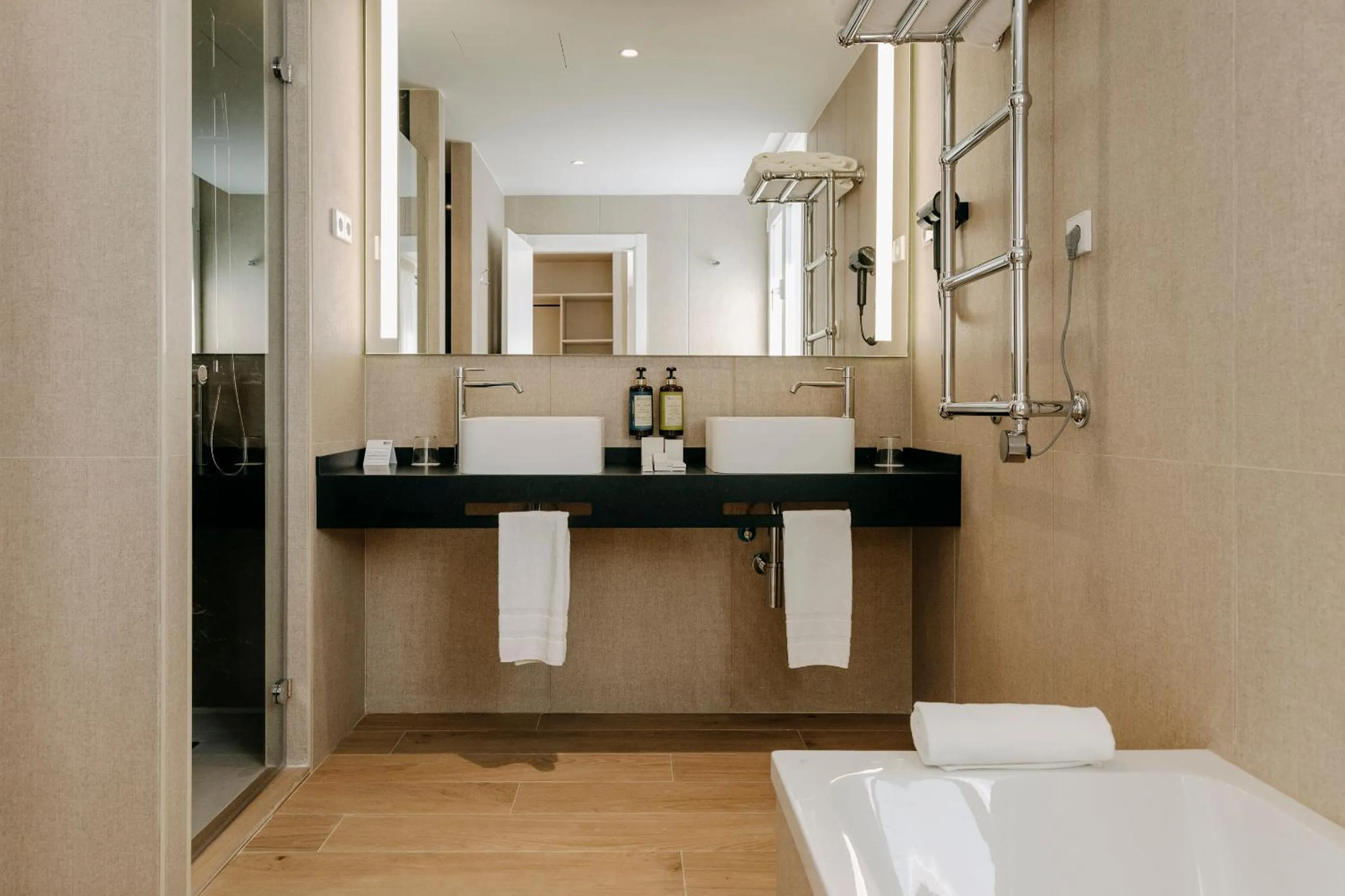 Bathroom in Hotel Pax Atocha