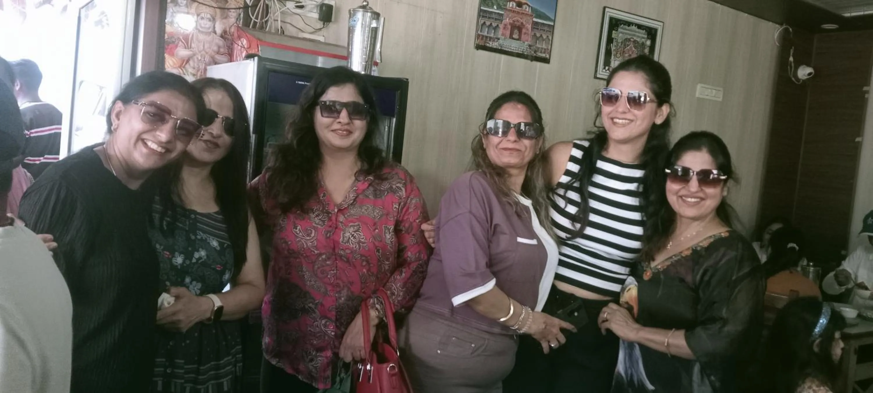 group of guests in The Mrityunjaya Palace 3 Star hotel in Guptakashi