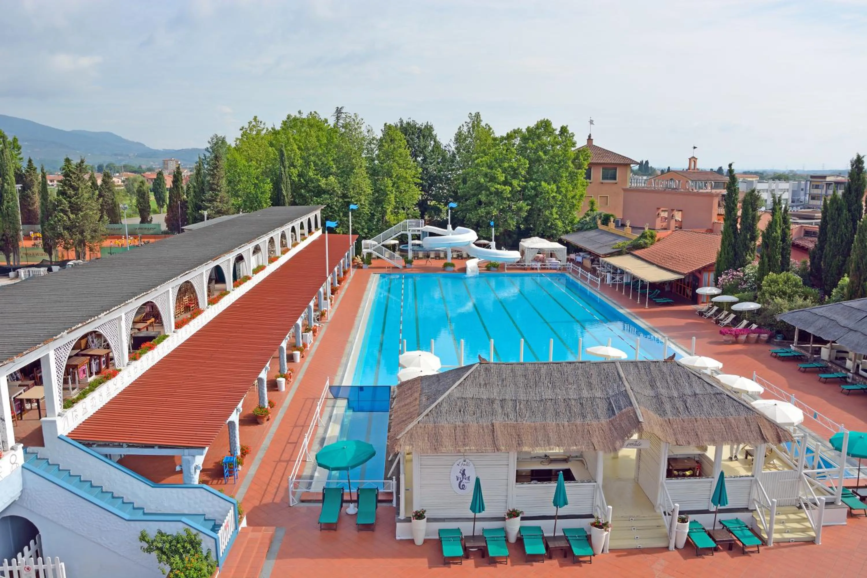 Pool view in Hotel Boccaccio