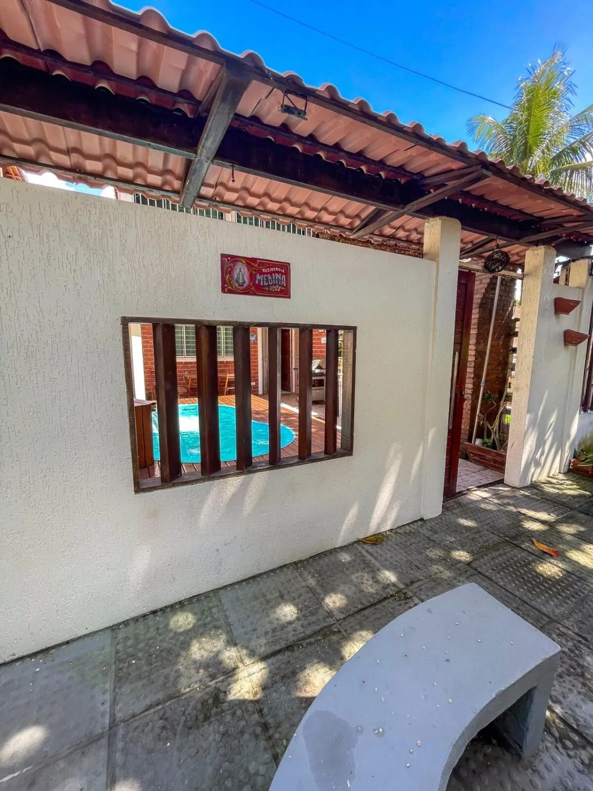 Casa com Piscina a 40 metros do Mar by La Playa