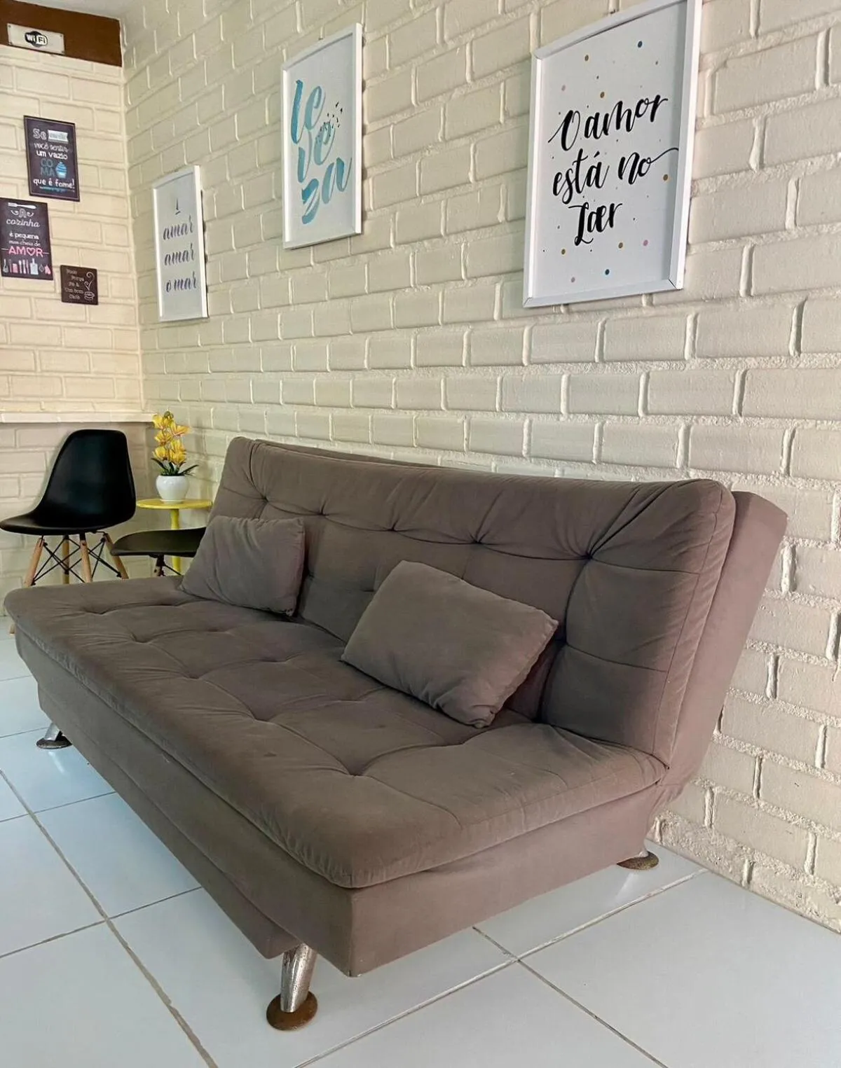 Casa com Piscina a 40 metros do Mar by La Playa