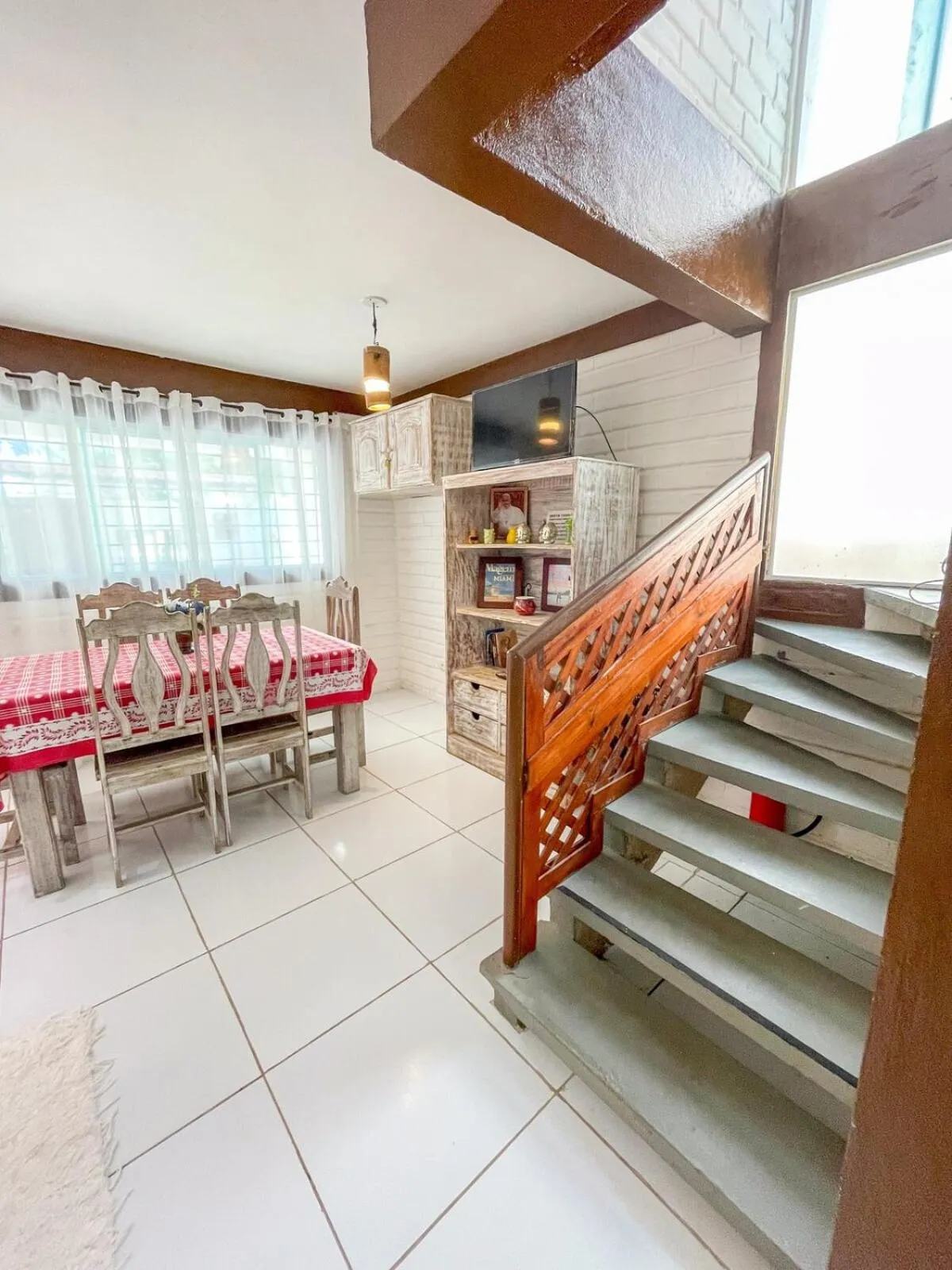 Casa com Piscina a 40 metros do Mar by La Playa