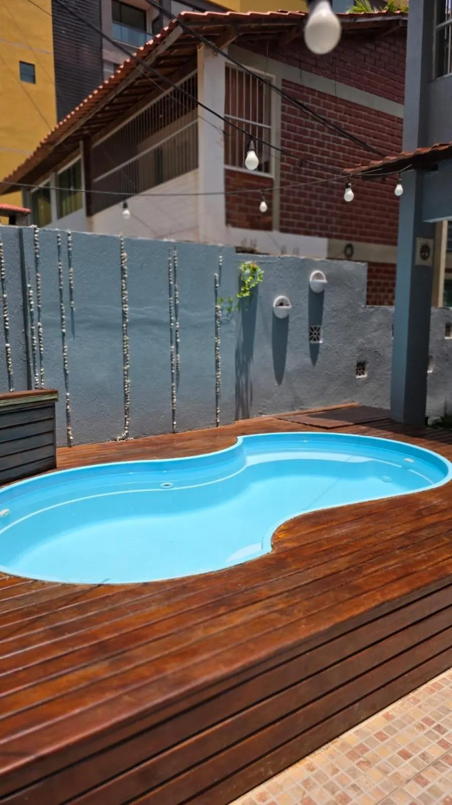 Casa com Piscina a 40 metros do Mar by La Playa