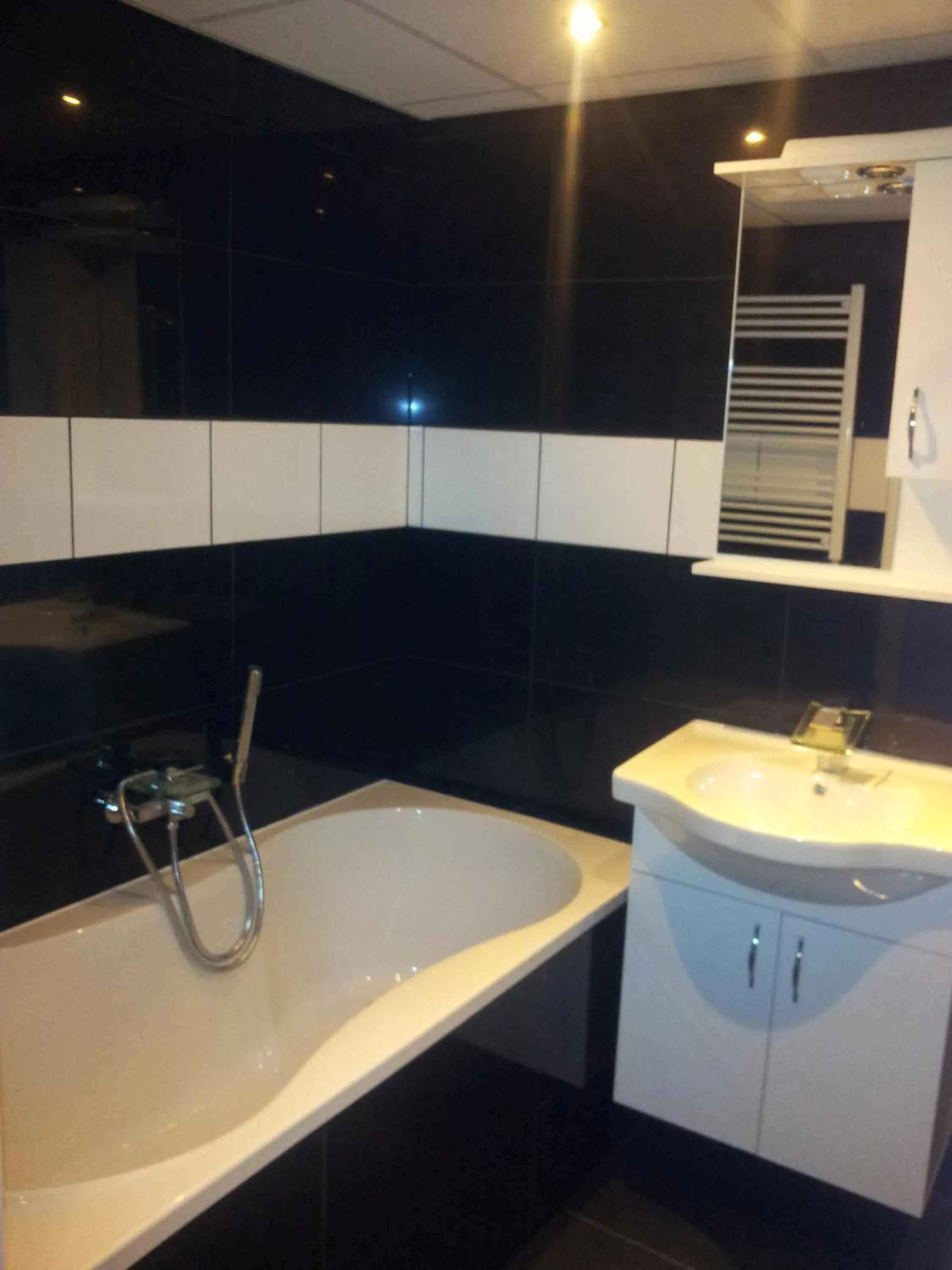 Bathroom in Bed & Kitchen Den Oever