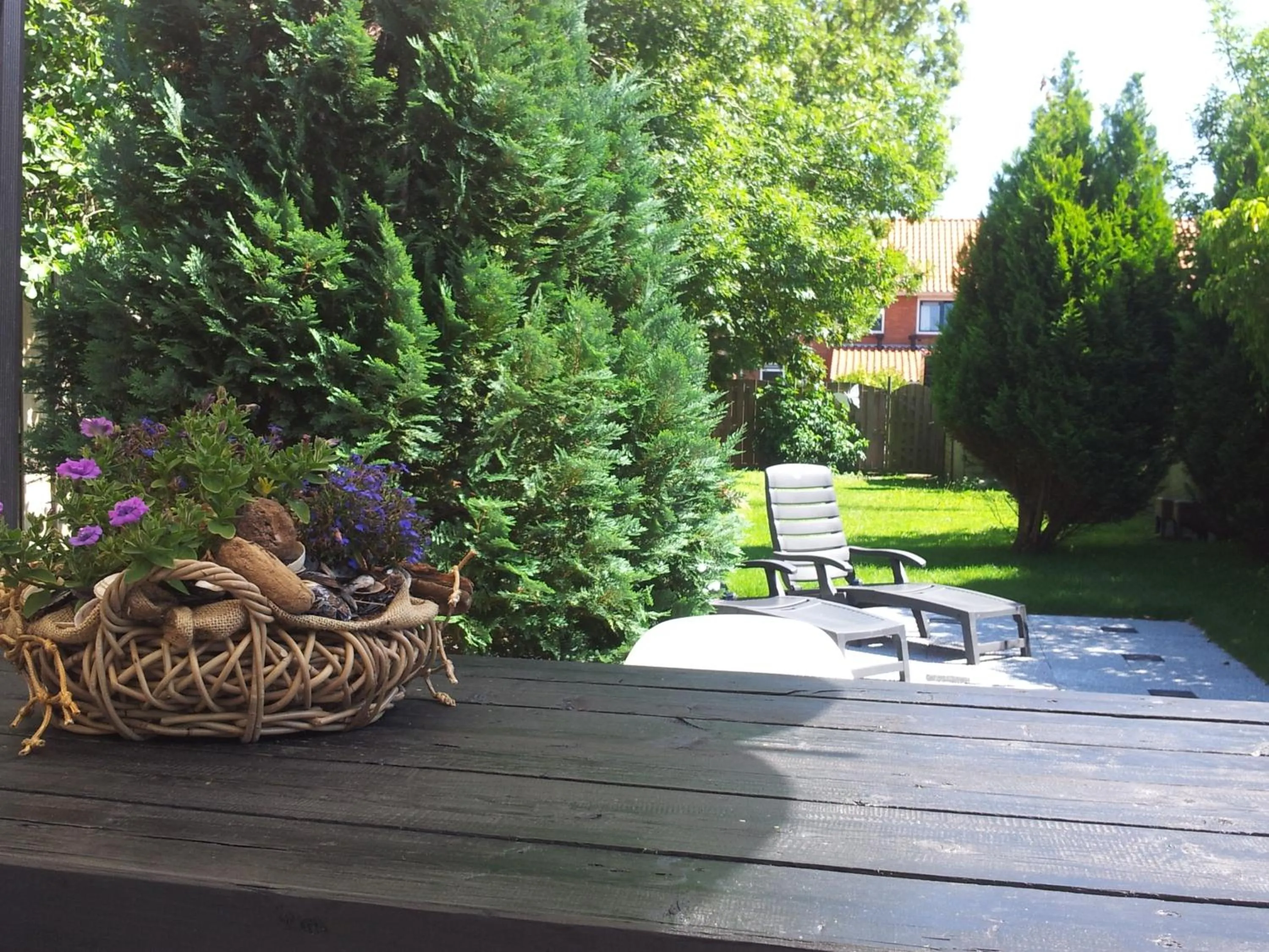 BBQ facilities in Bed & Kitchen Den Oever