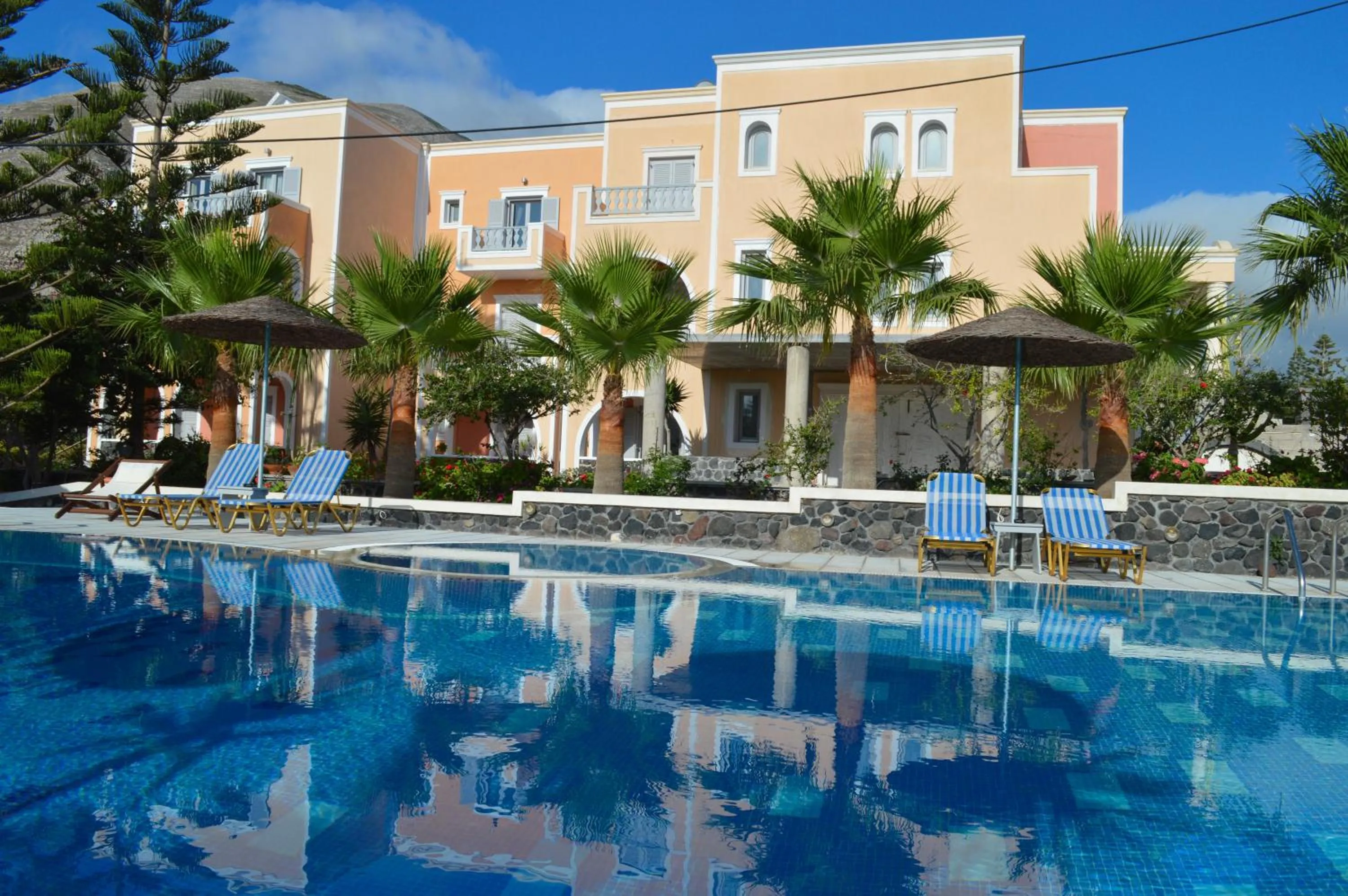 Property building in Castro Hotel