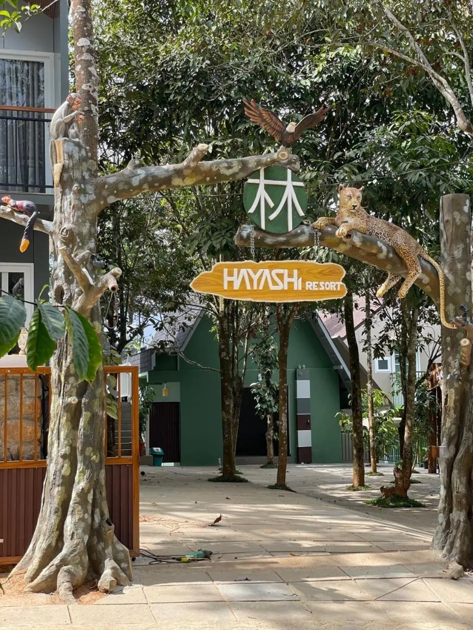 Hayashi Resort
