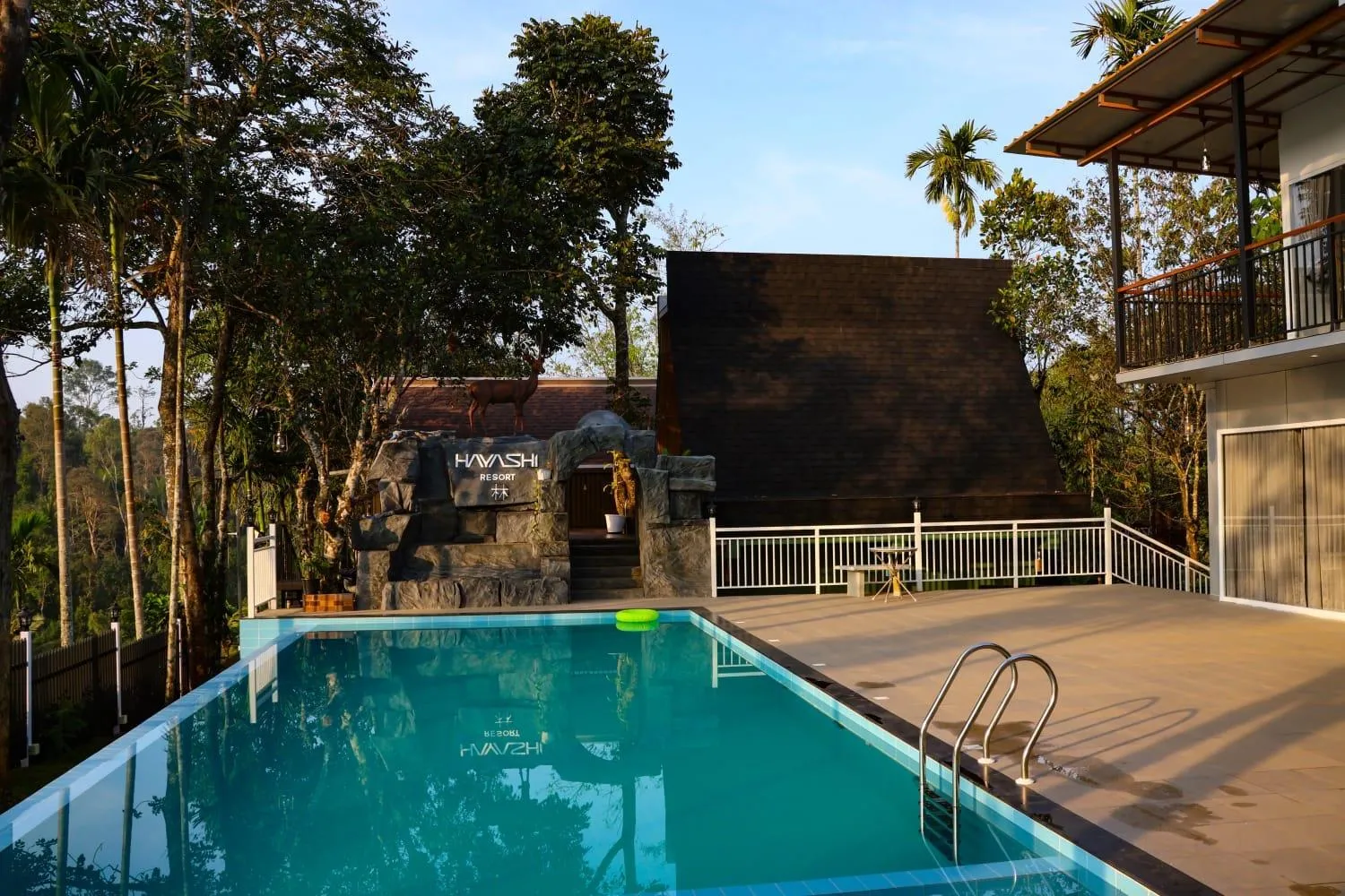 Hayashi Resort