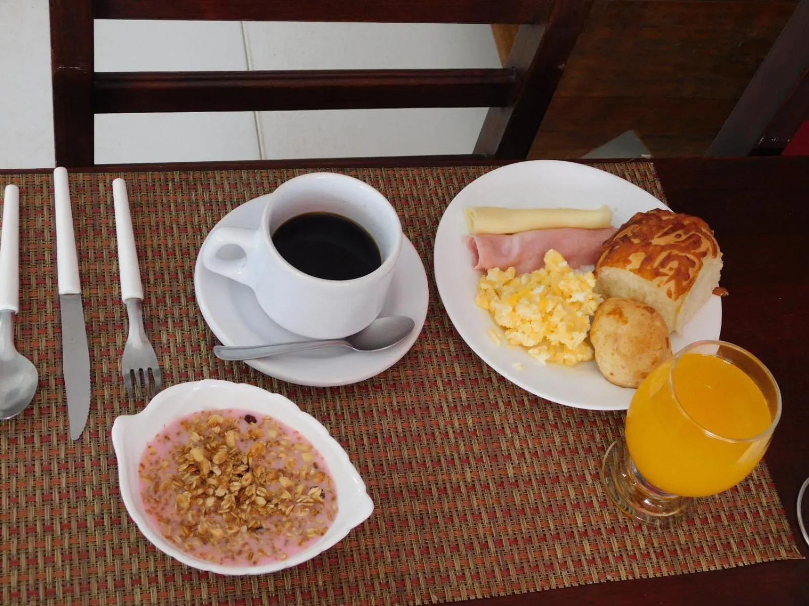 Food and drinks in Pousada Luzes de Geribá