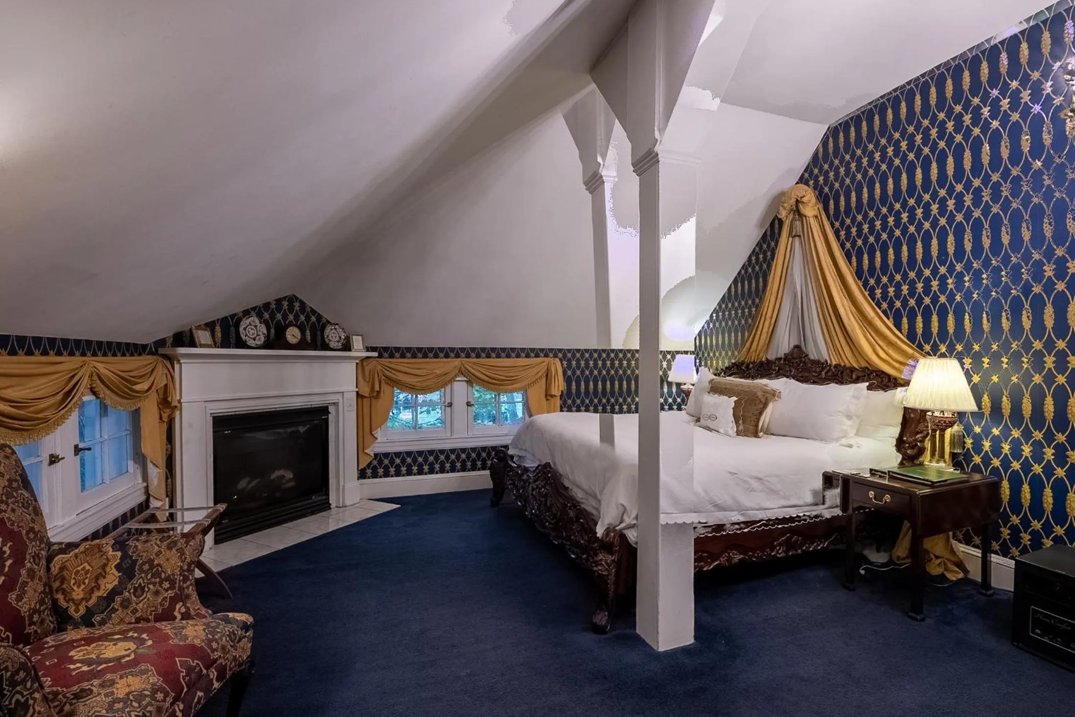 Photo of the whole room, Bed in Antrim 1844