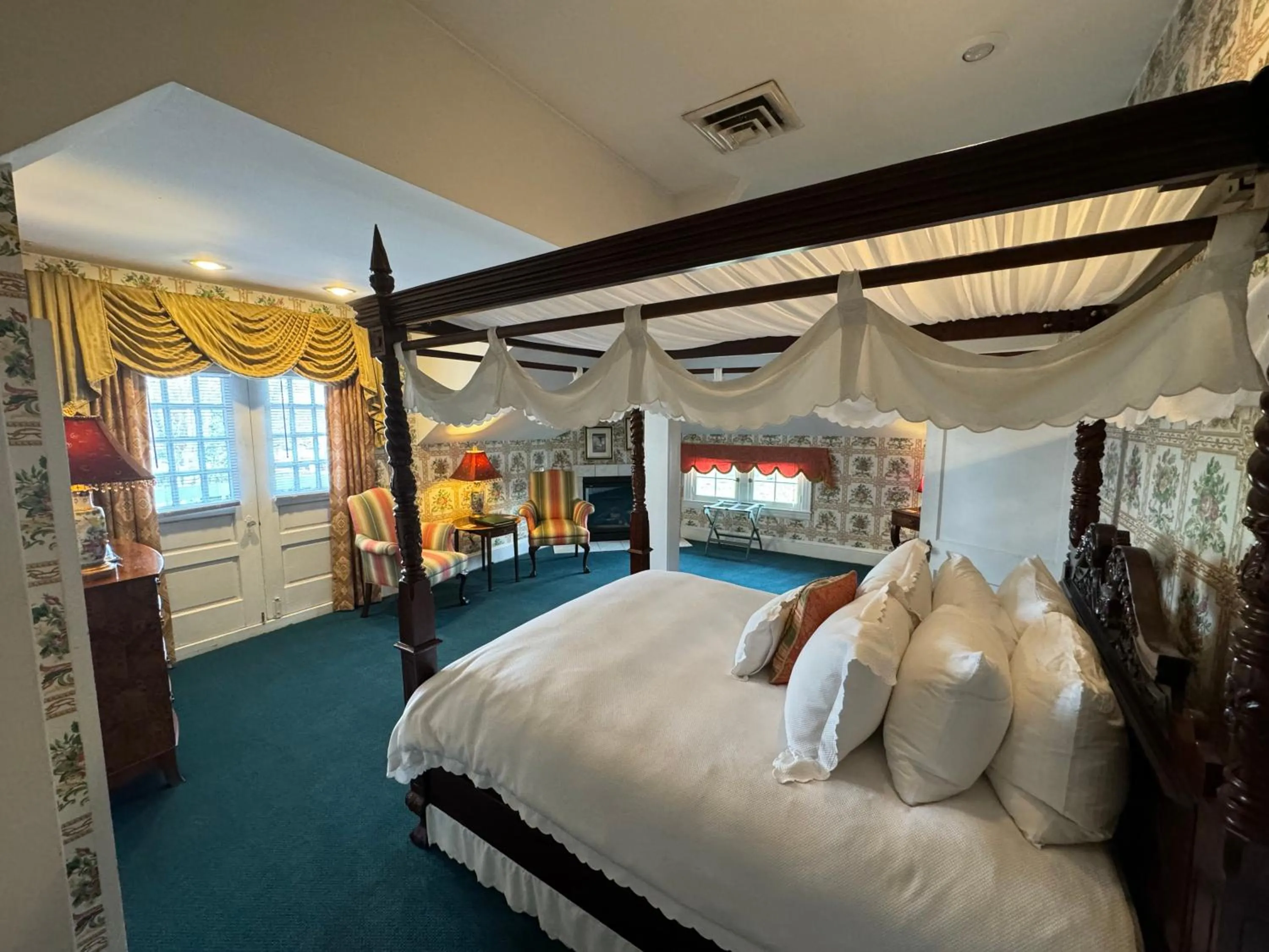 Photo of the whole room, Bed in Antrim 1844