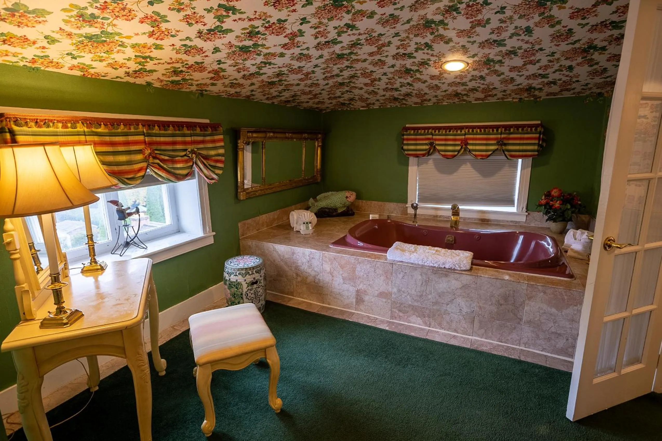 Bathroom, Bed in Antrim 1844