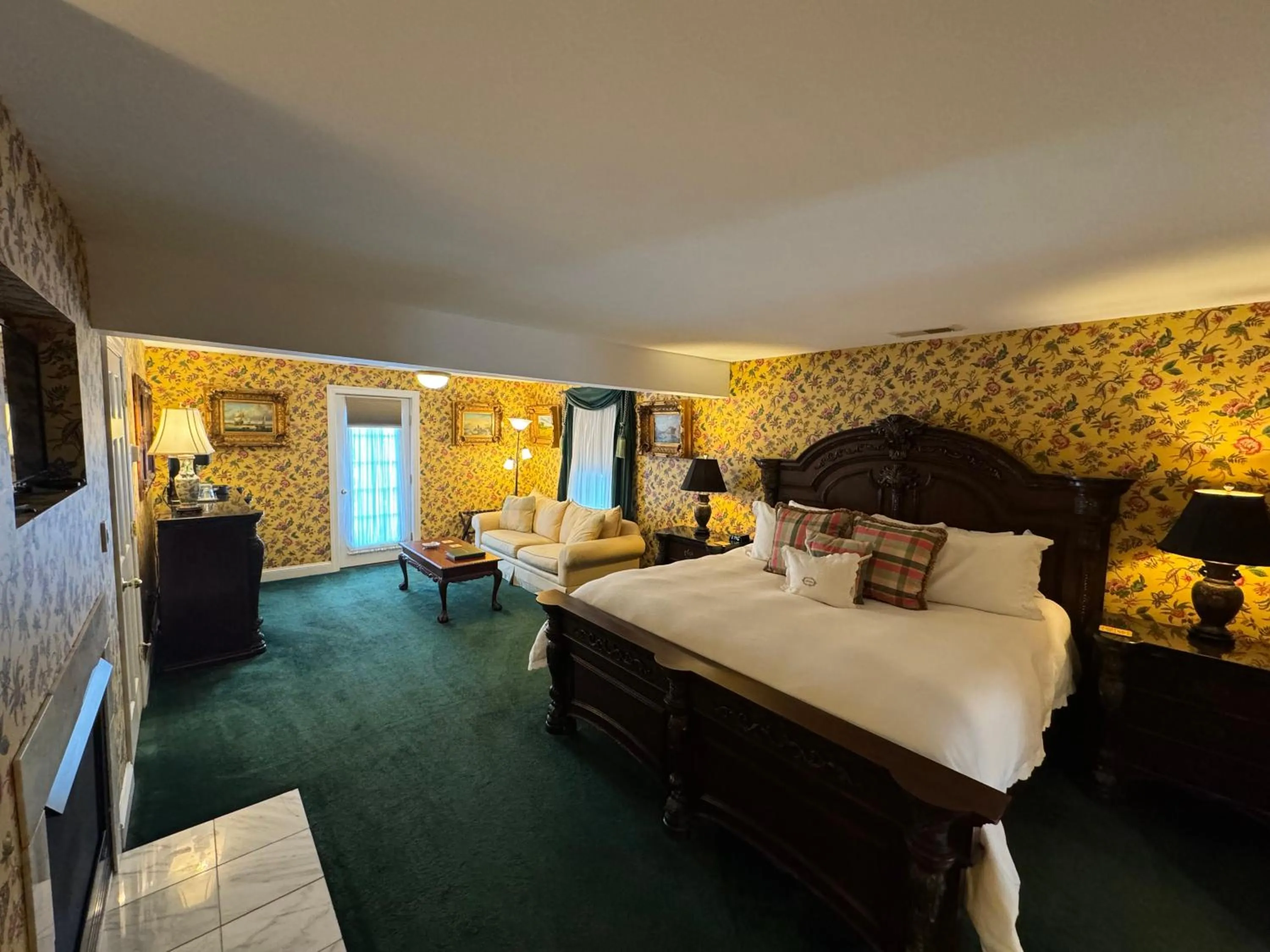 Bedroom, Bed in Antrim 1844