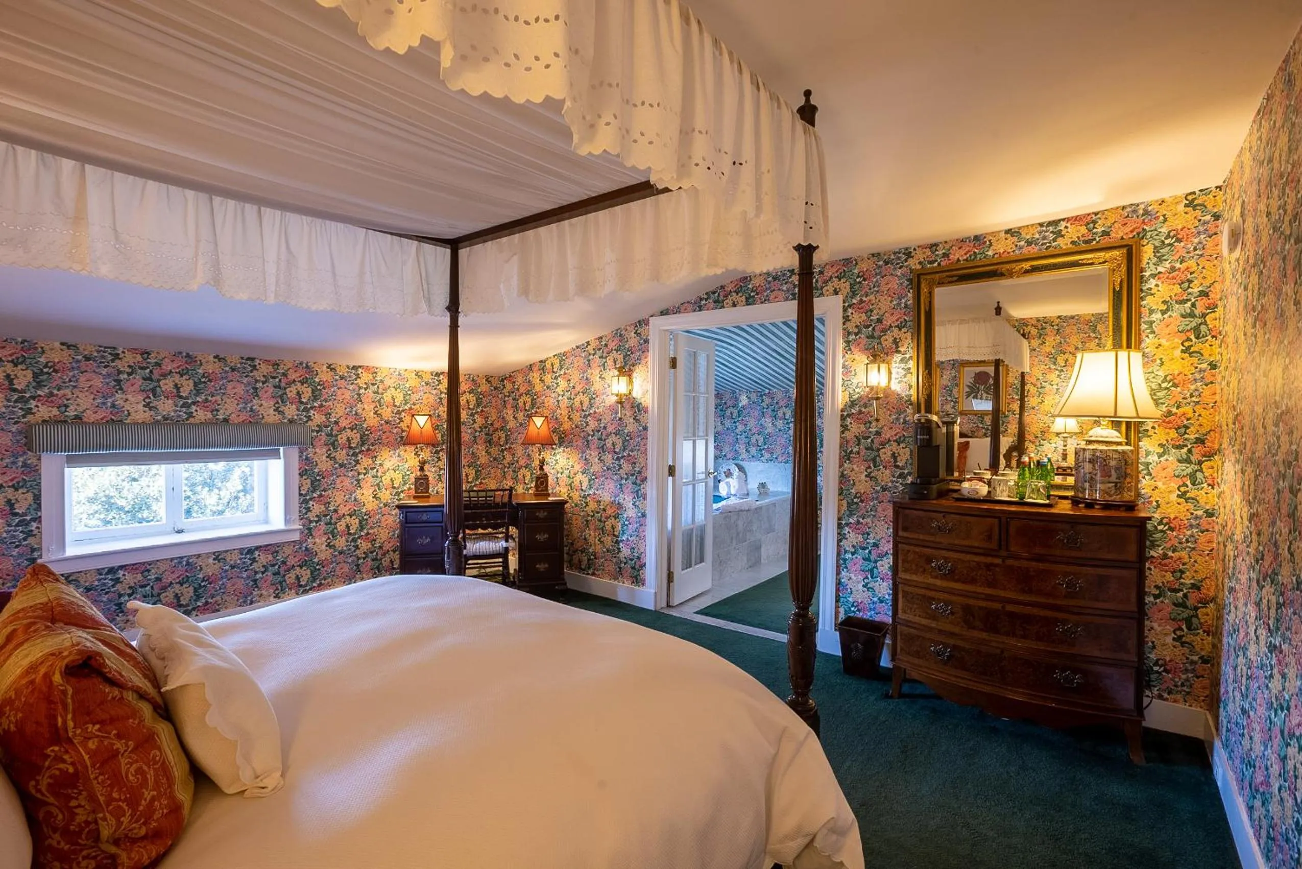 Coffee/tea facilities, Bed in Antrim 1844