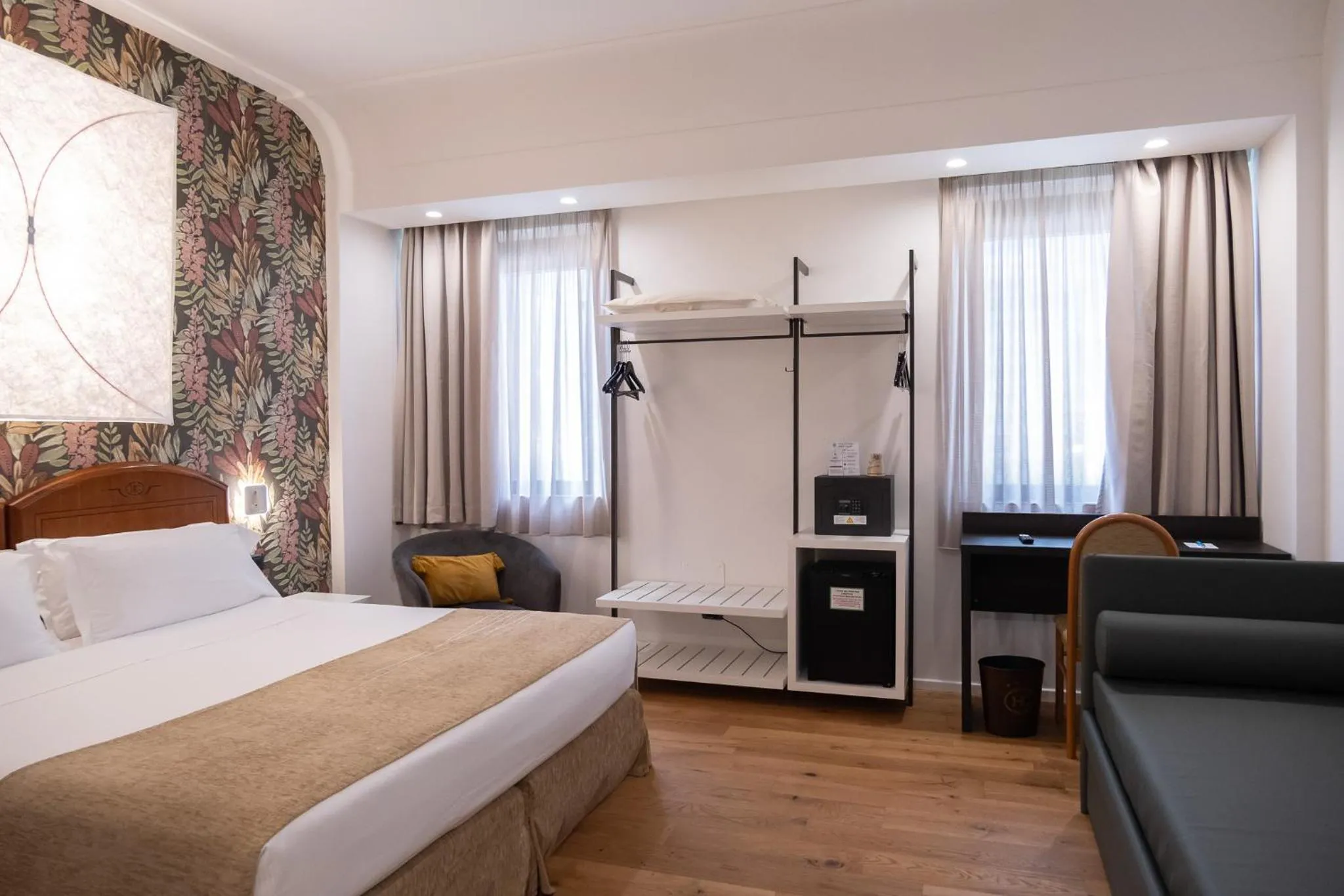 Bedroom, Bed in Hotel Dei Congressi