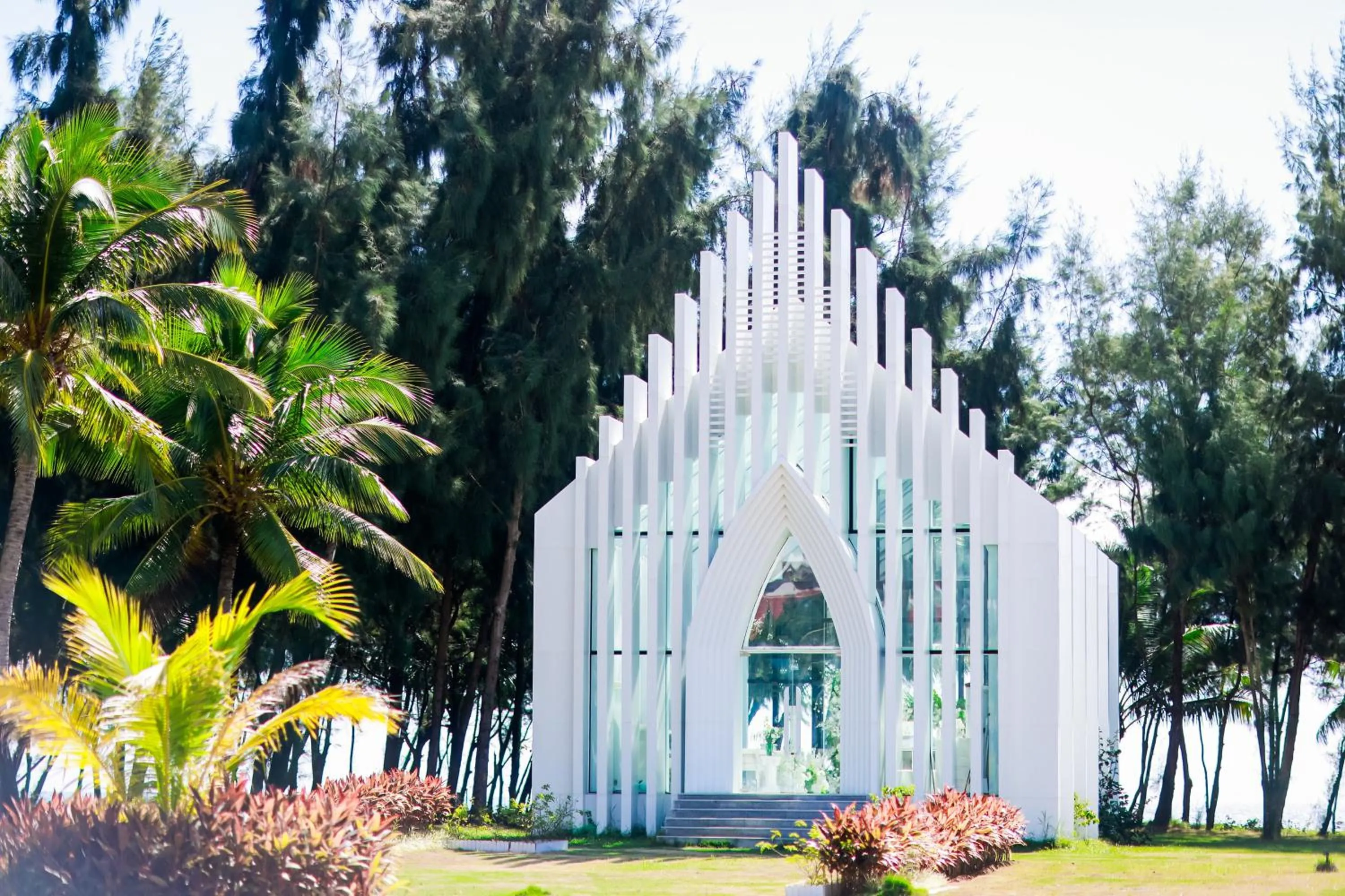 Lobby or reception in Holiday Inn Hainan Xiangshui Bay by IHG