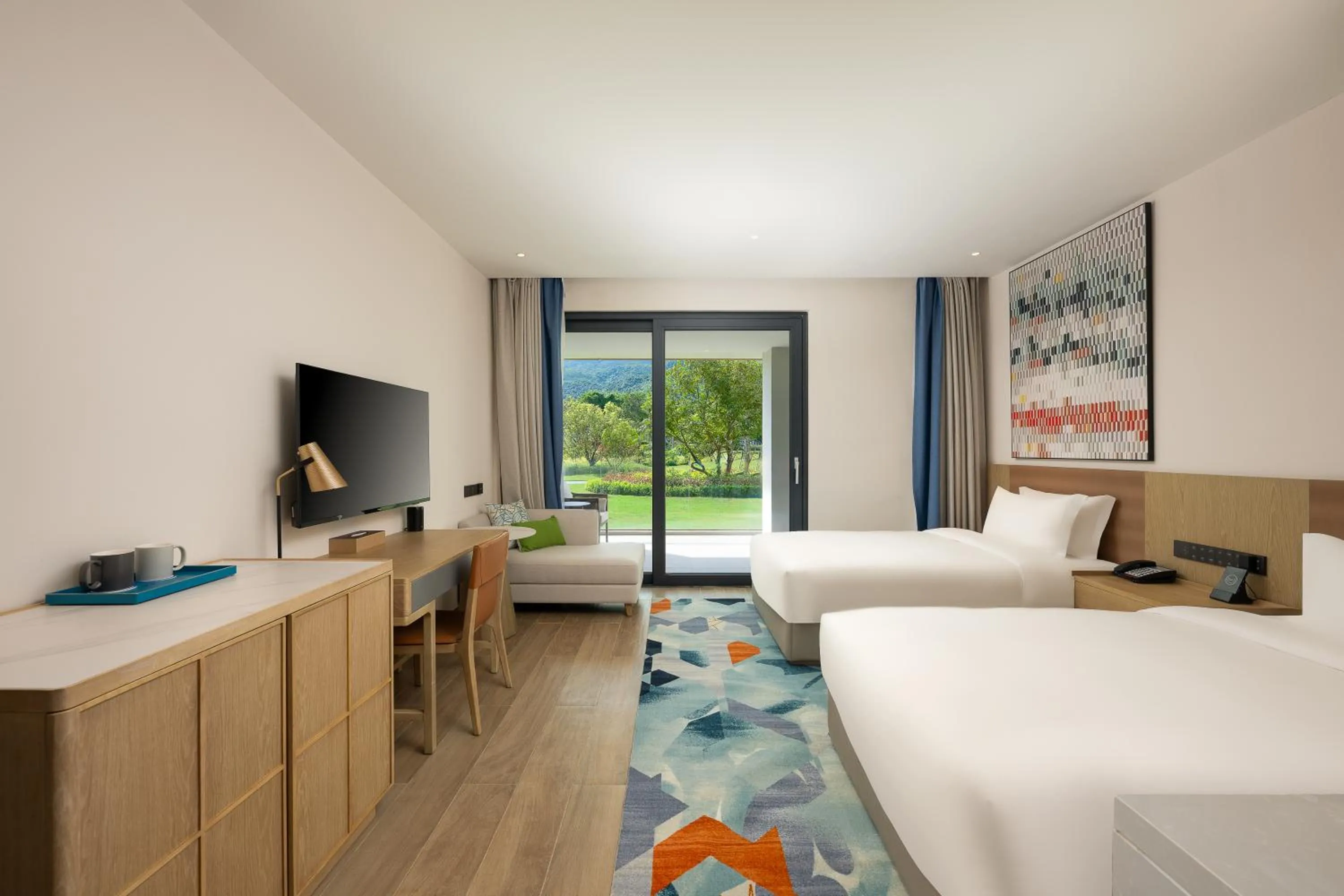 Bed in Holiday Inn Hainan Xiangshui Bay by IHG