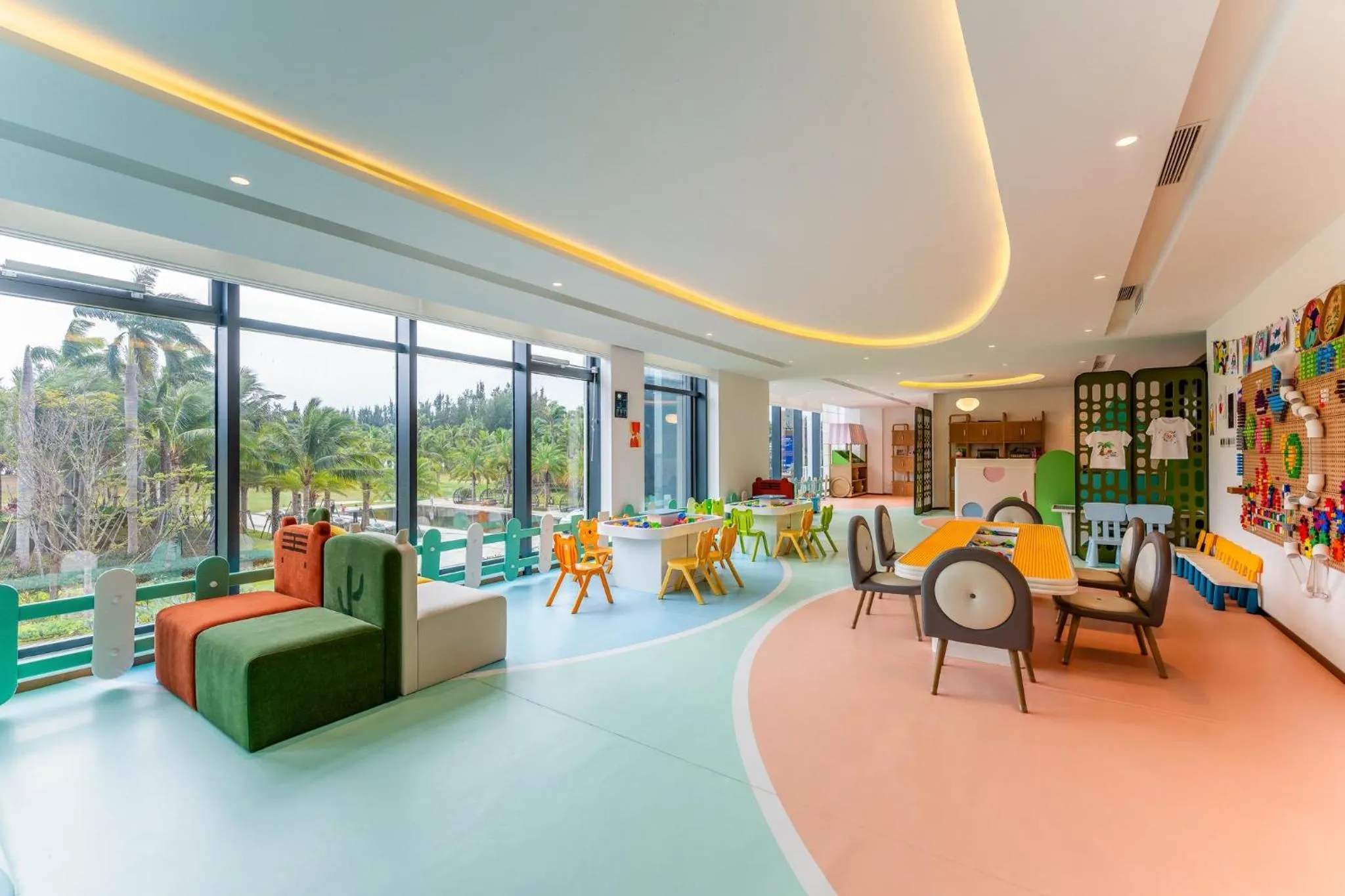 Fitness centre/facilities in Holiday Inn Hainan Xiangshui Bay by IHG