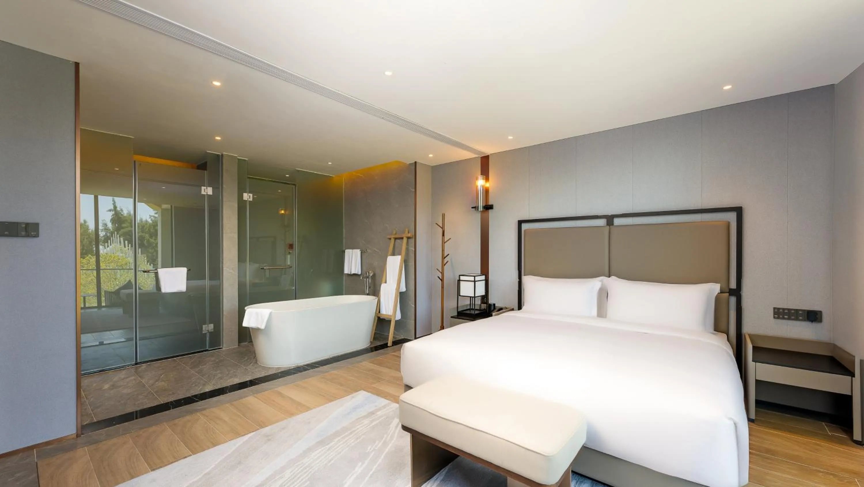 Bedroom, Bed in Holiday Inn Hainan Xiangshui Bay by IHG