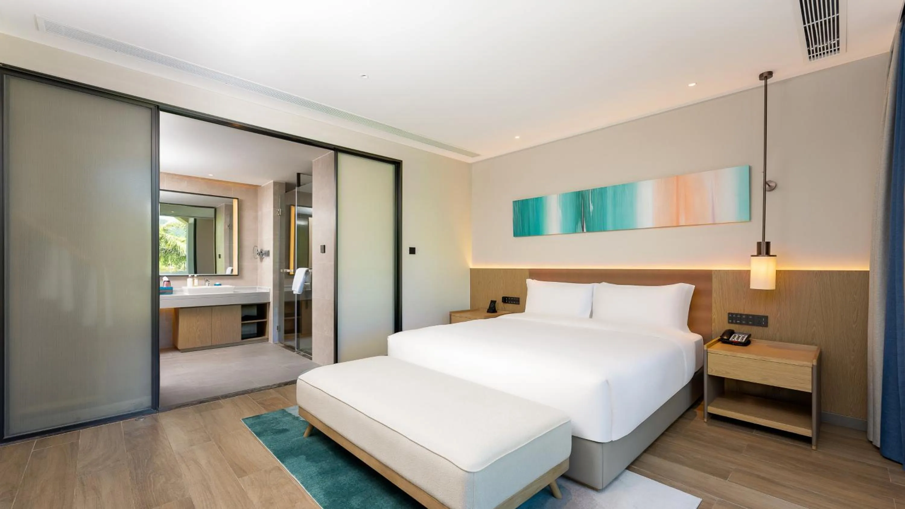 Bedroom, Bed in Holiday Inn Hainan Xiangshui Bay by IHG