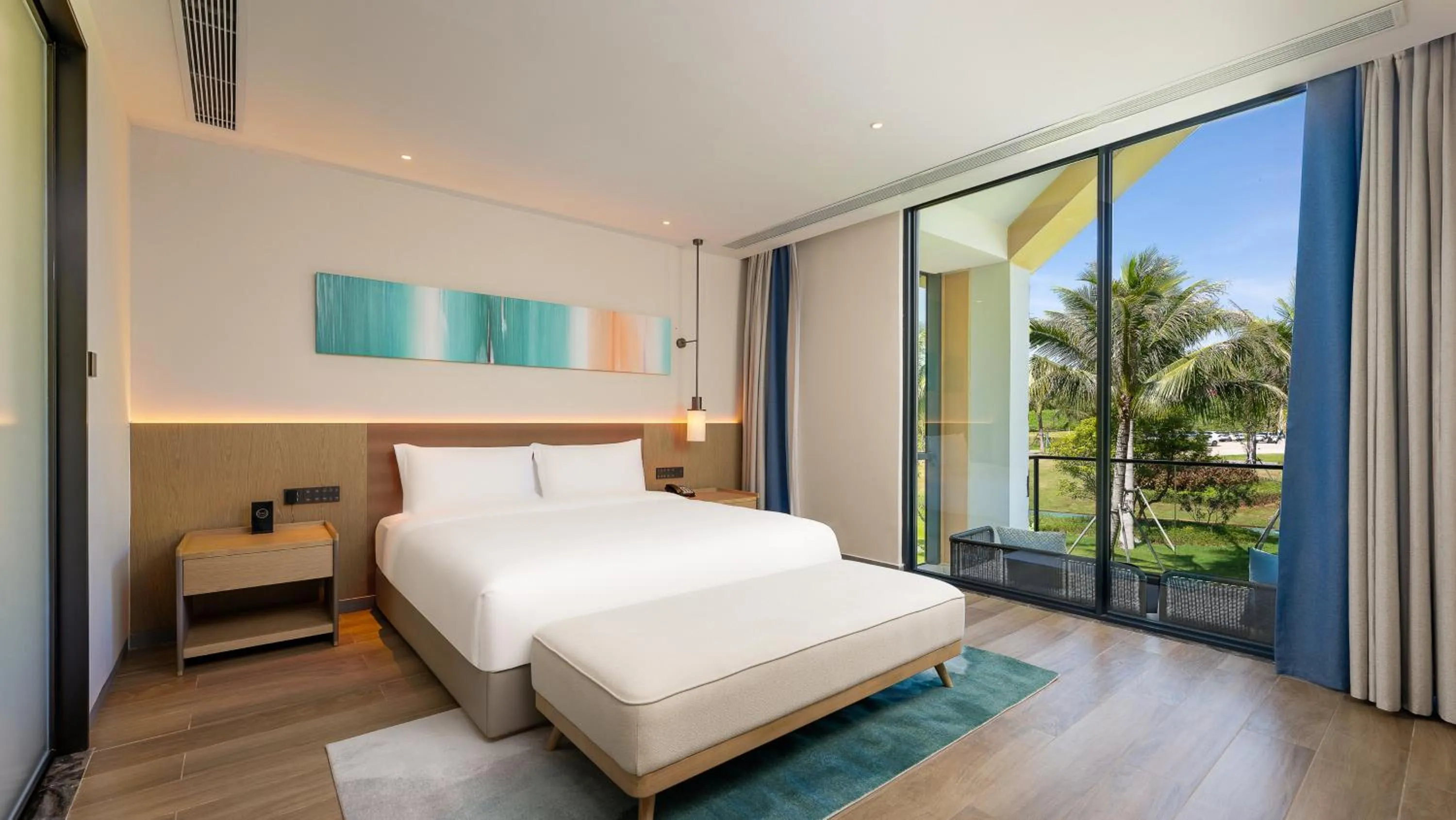 Bedroom, Bed in Holiday Inn Hainan Xiangshui Bay by IHG