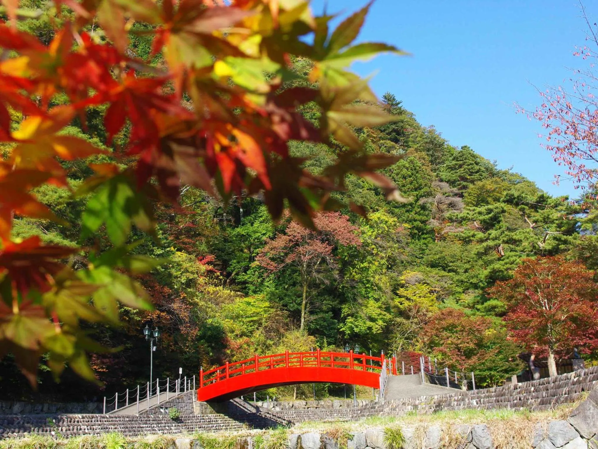 Autumn in Gero Onsen Yukyunohana