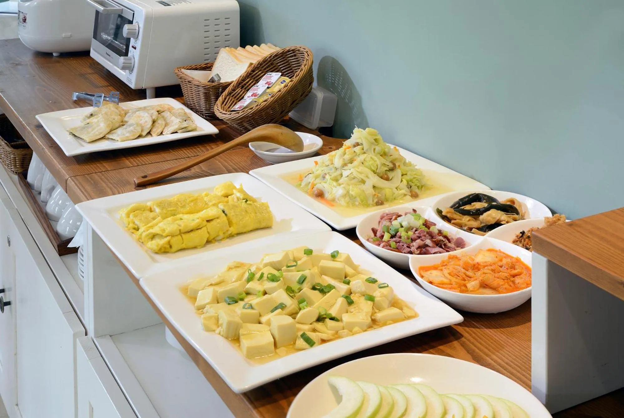 Food and drinks in Dancing Butterfly Inn Family sliding BnB