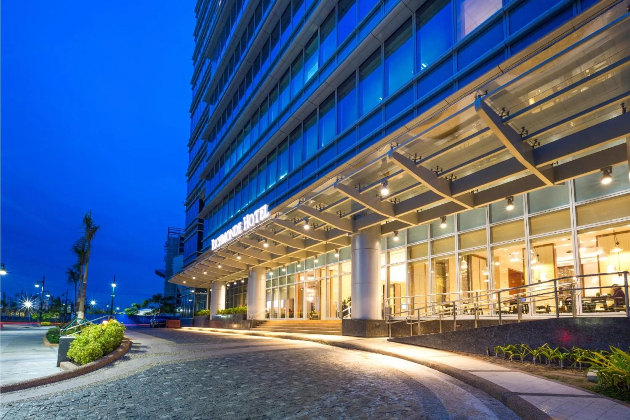 Property building in Richmonde Hotel Iloilo