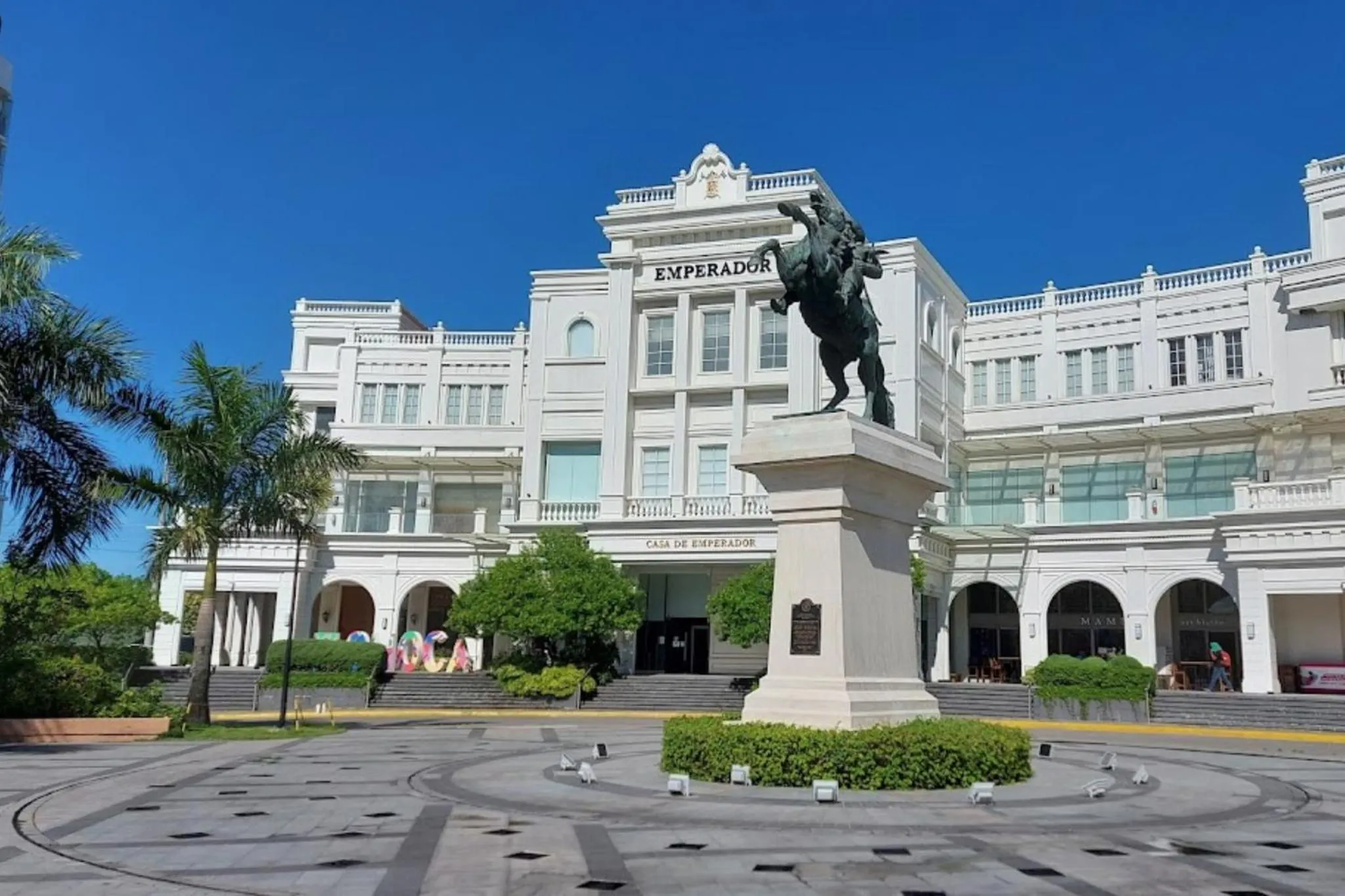 Neighbourhood in Richmonde Hotel Iloilo