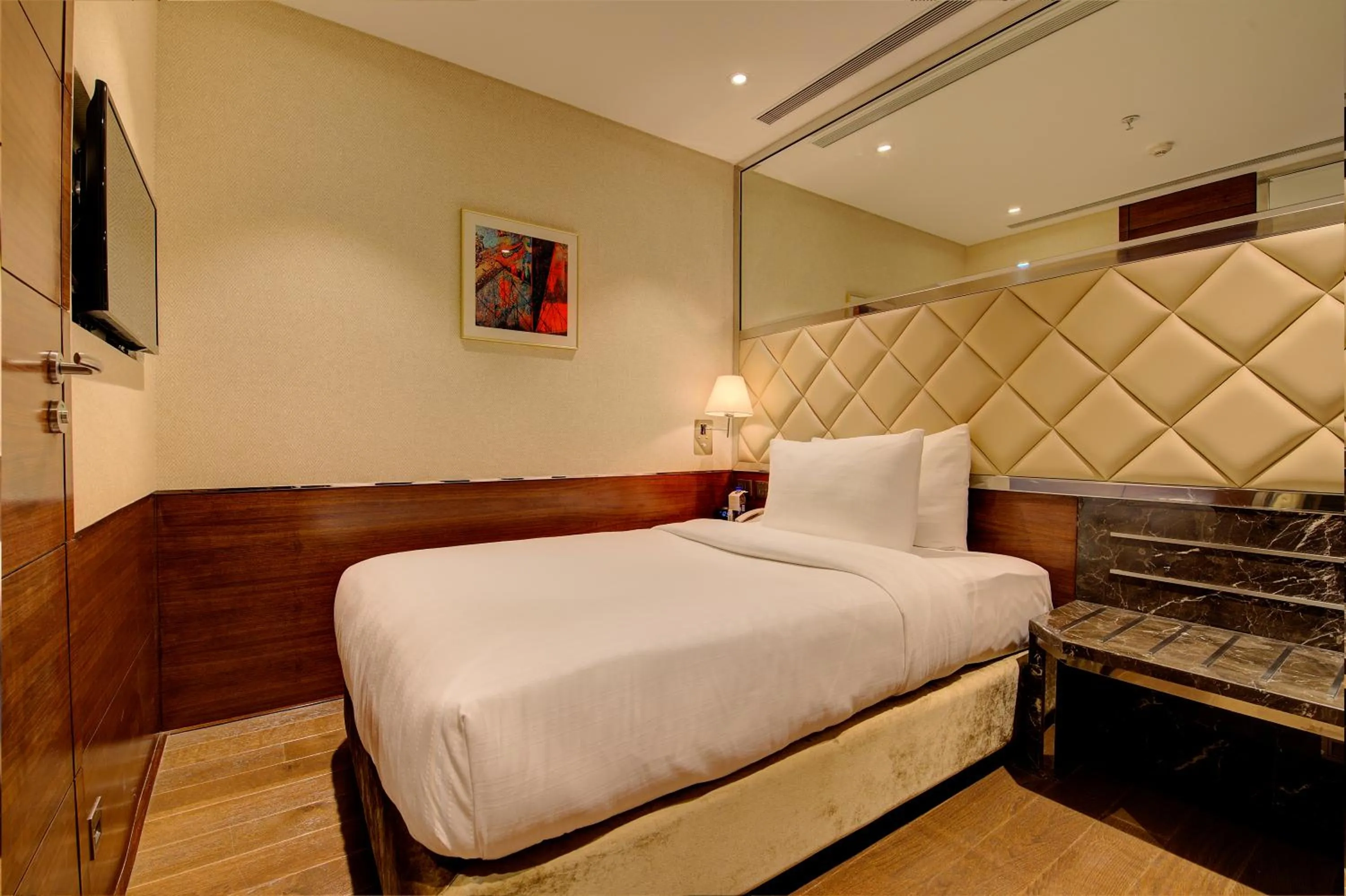 Photo of the whole room, Bed in Niranta Transit Hotel Terminal 2 Arrivals/Landside