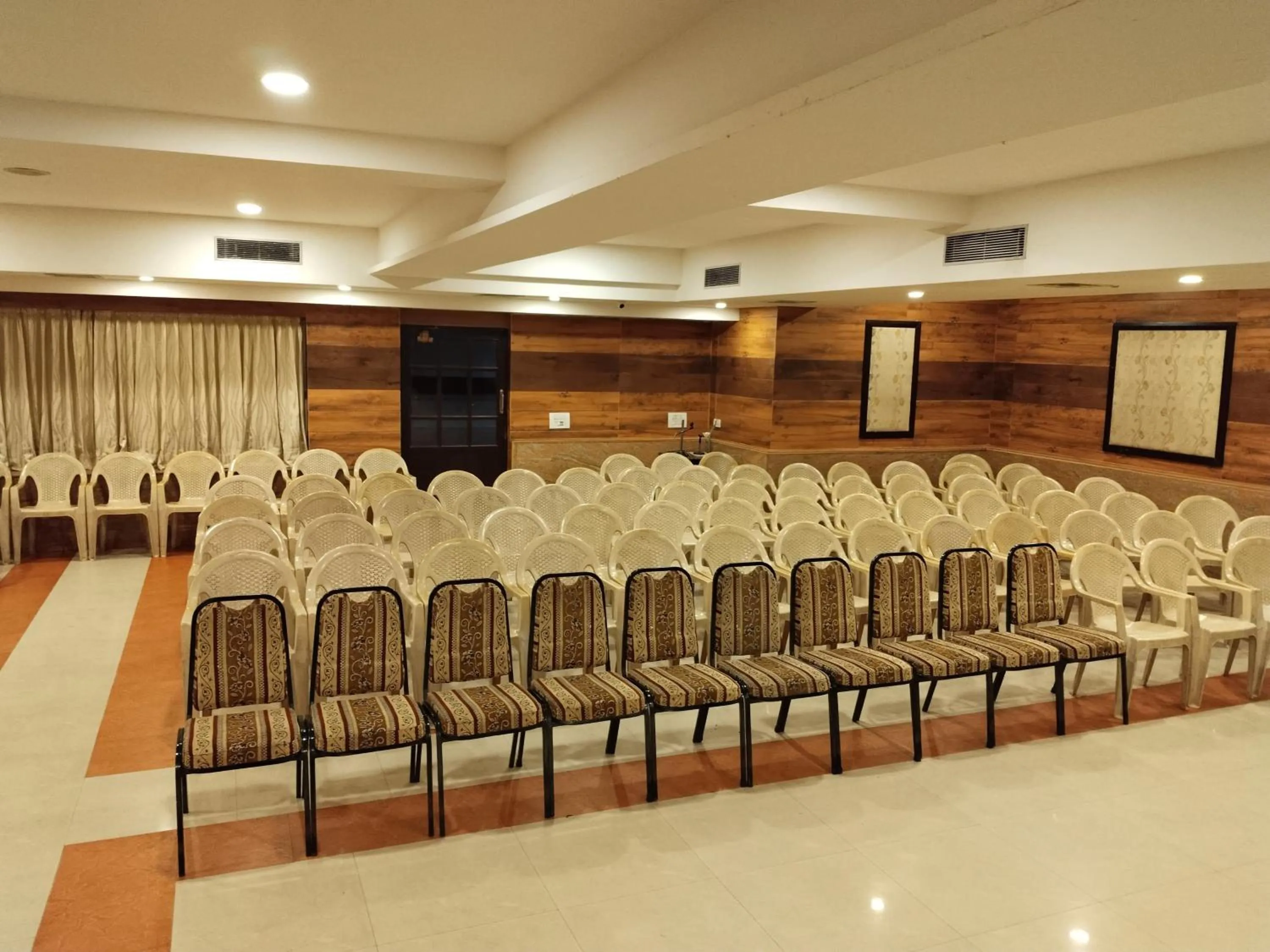 Banquet/Function facilities in Hotel Mayas