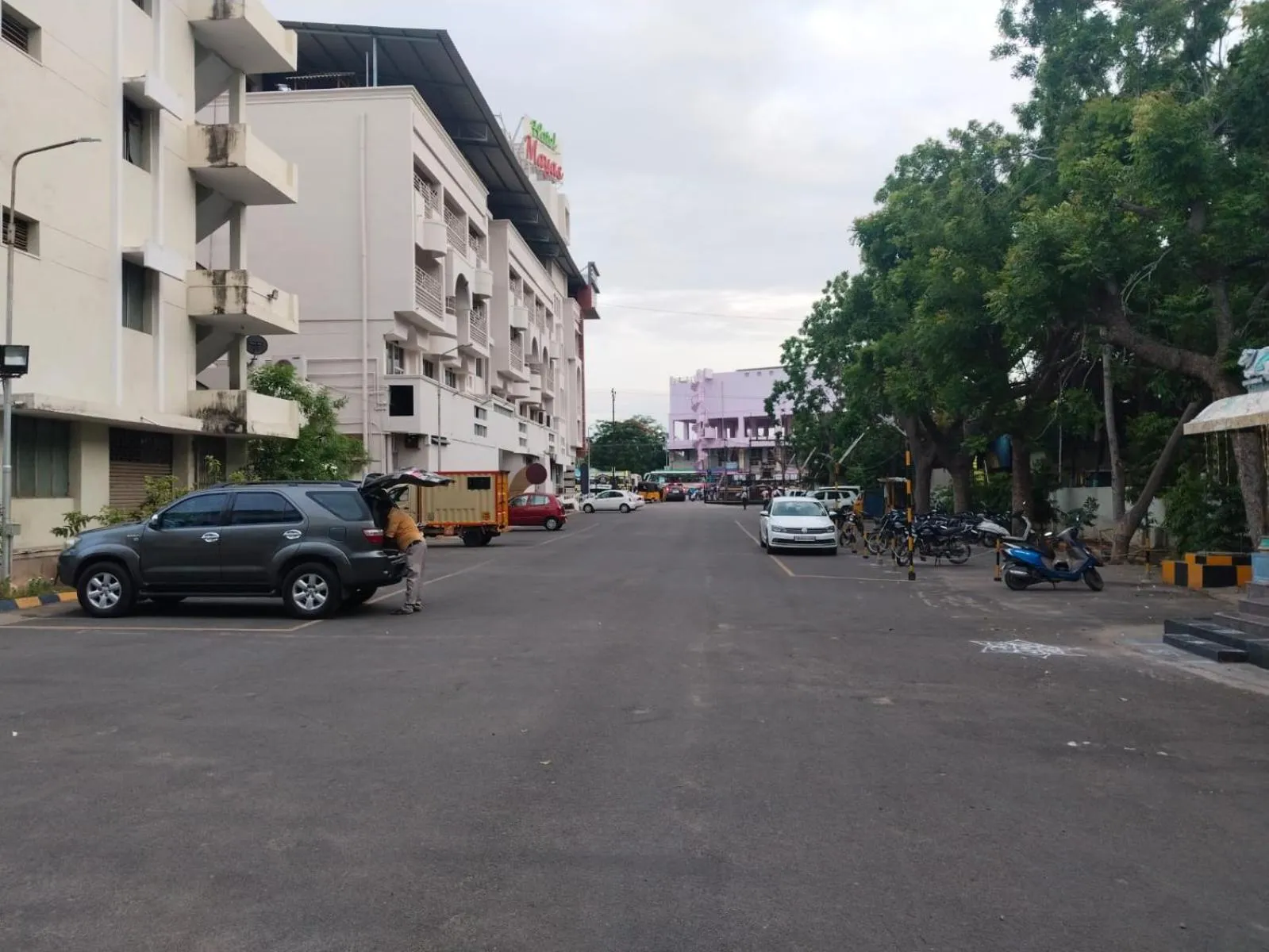 Parking in Hotel Mayas