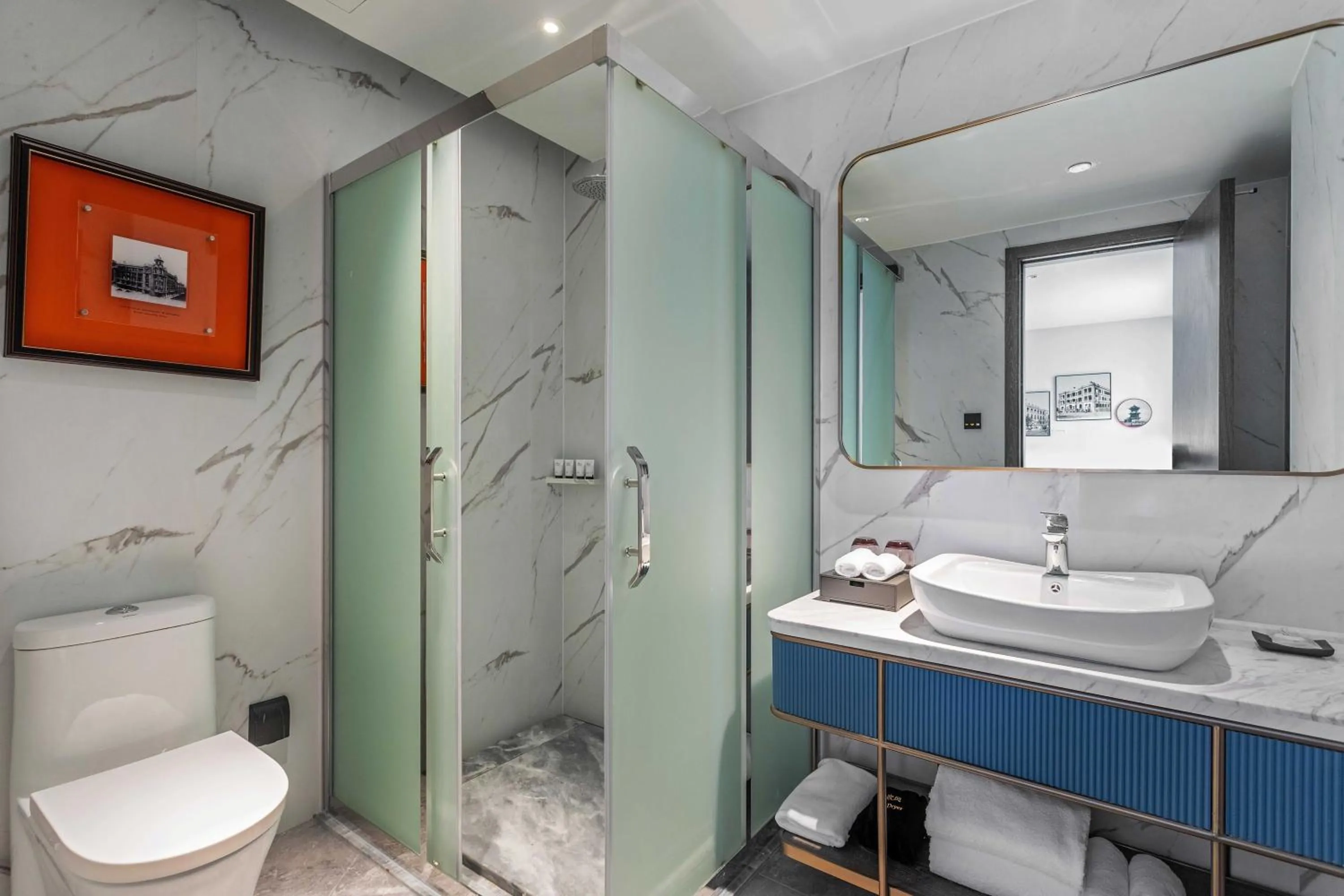 Bathroom in Grand Madison Wuhan Hankou on the Bund