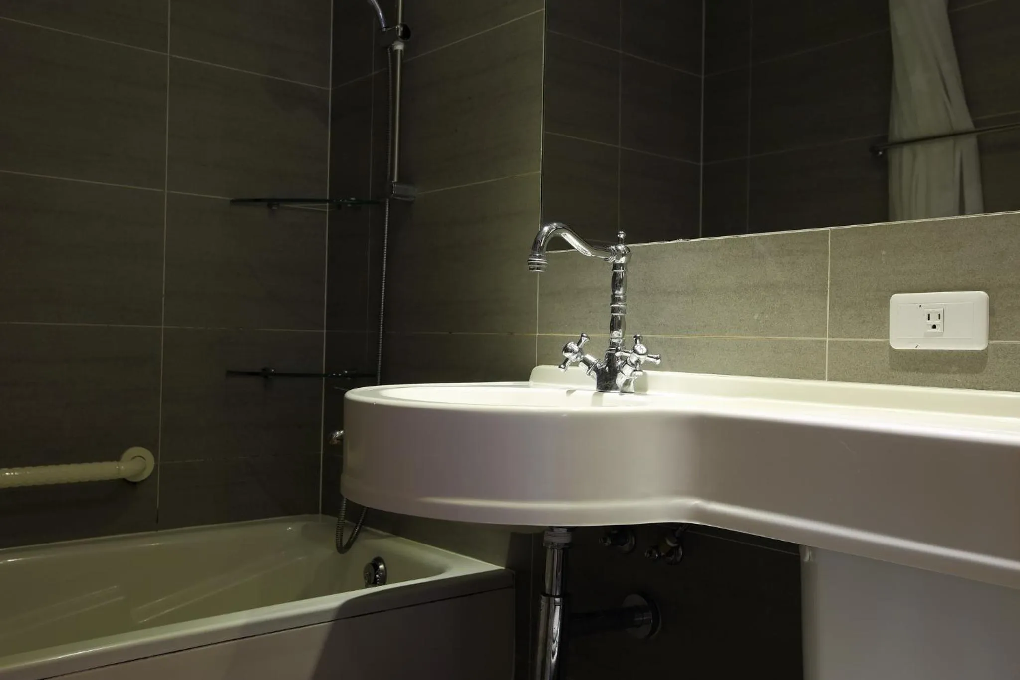 Shower in Cingjing Hanging Garden & Resort