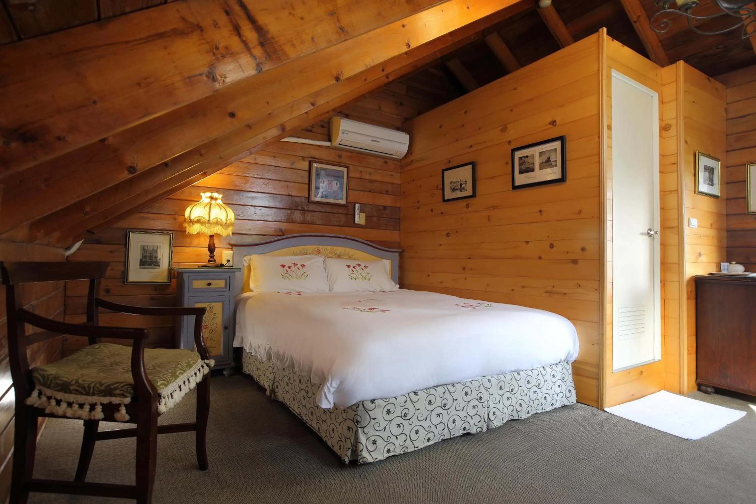 Bed in Cingjing Hanging Garden & Resort