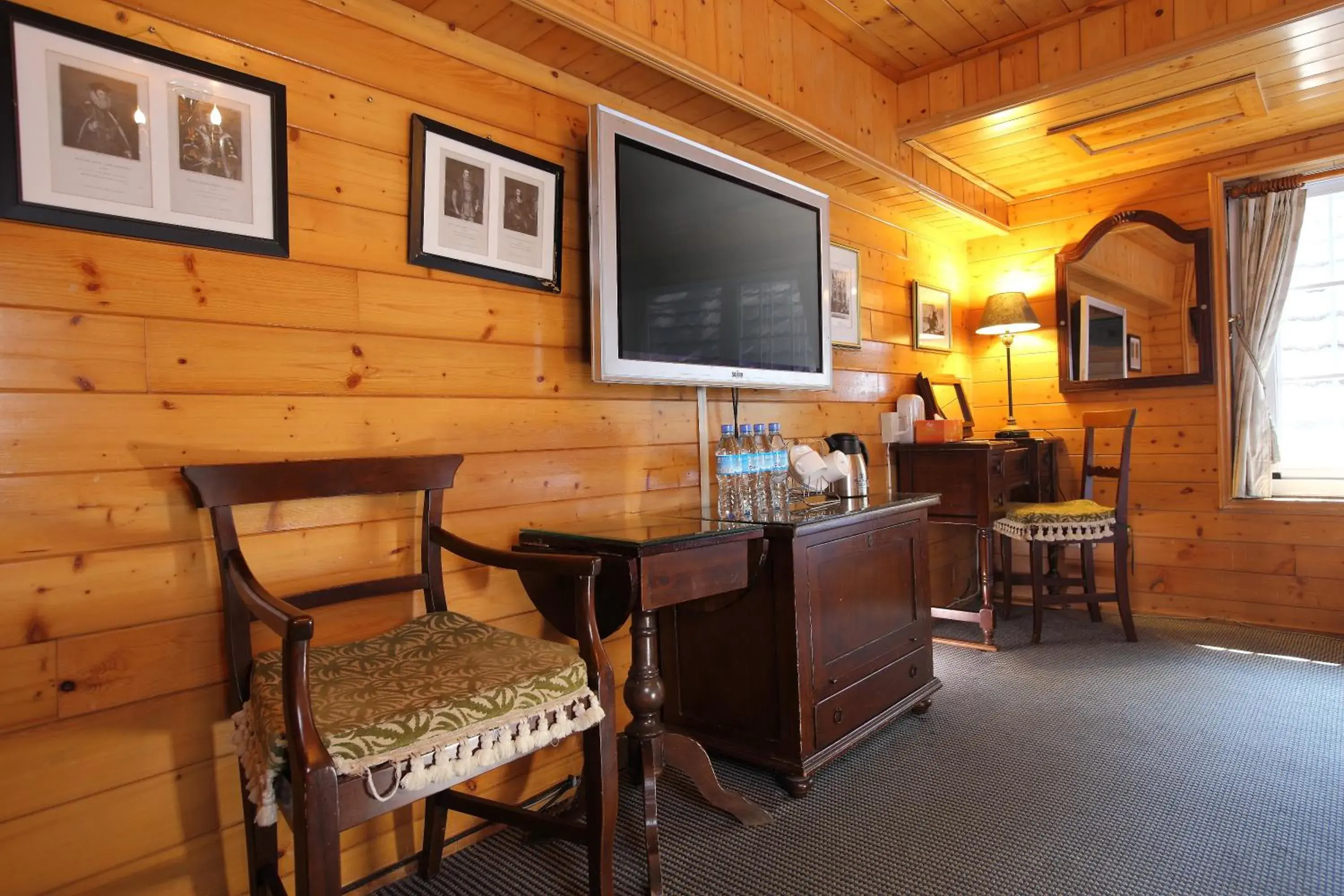 Economy Quadruple Room in Cingjing Hanging Garden & Resort Economy Quadruple Room in Cingjing Hanging Garden & Resort