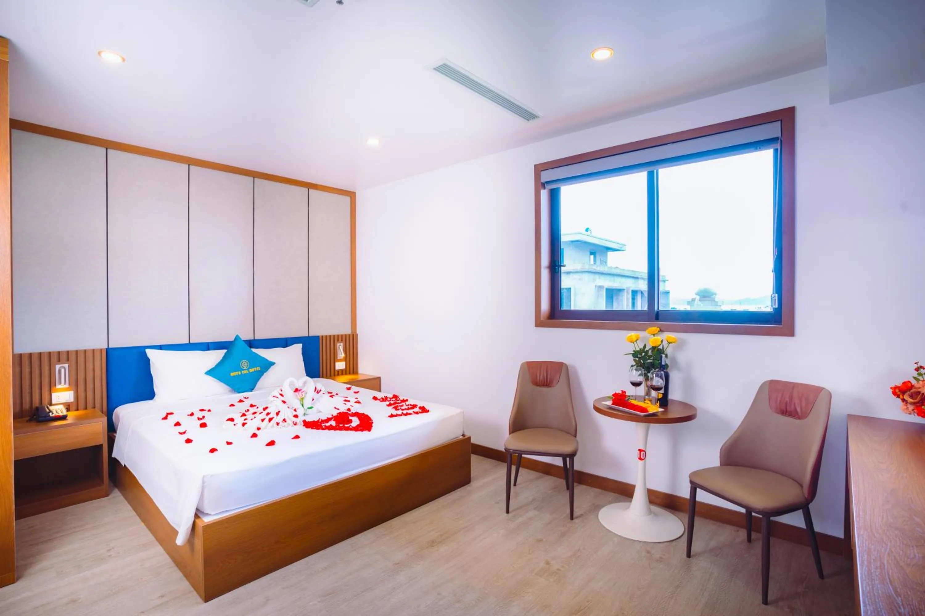 Bed in Skyview Hotel Halong