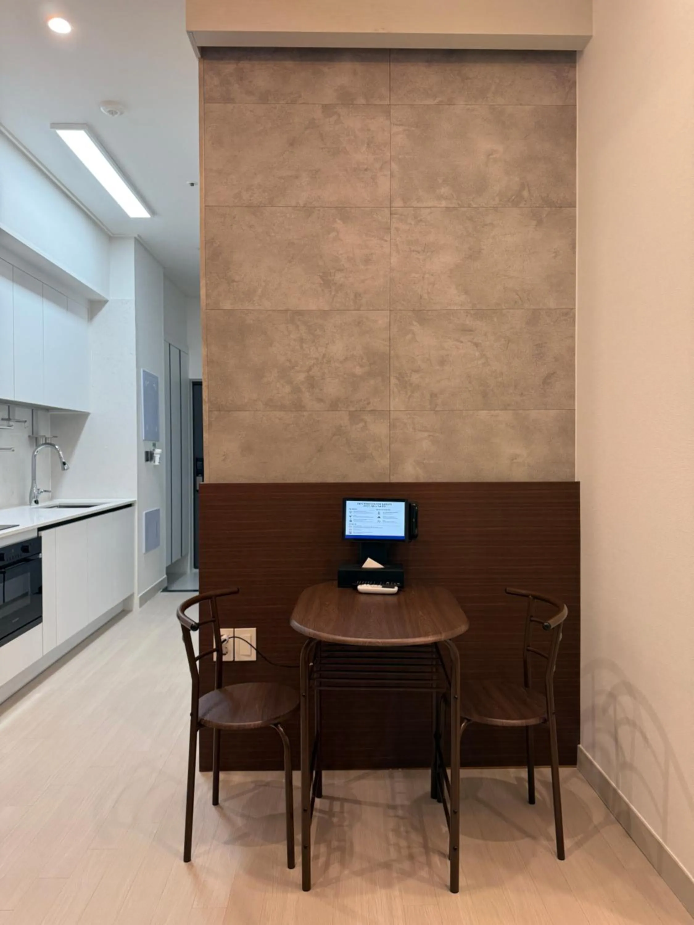 Raviens Maison de Hotel