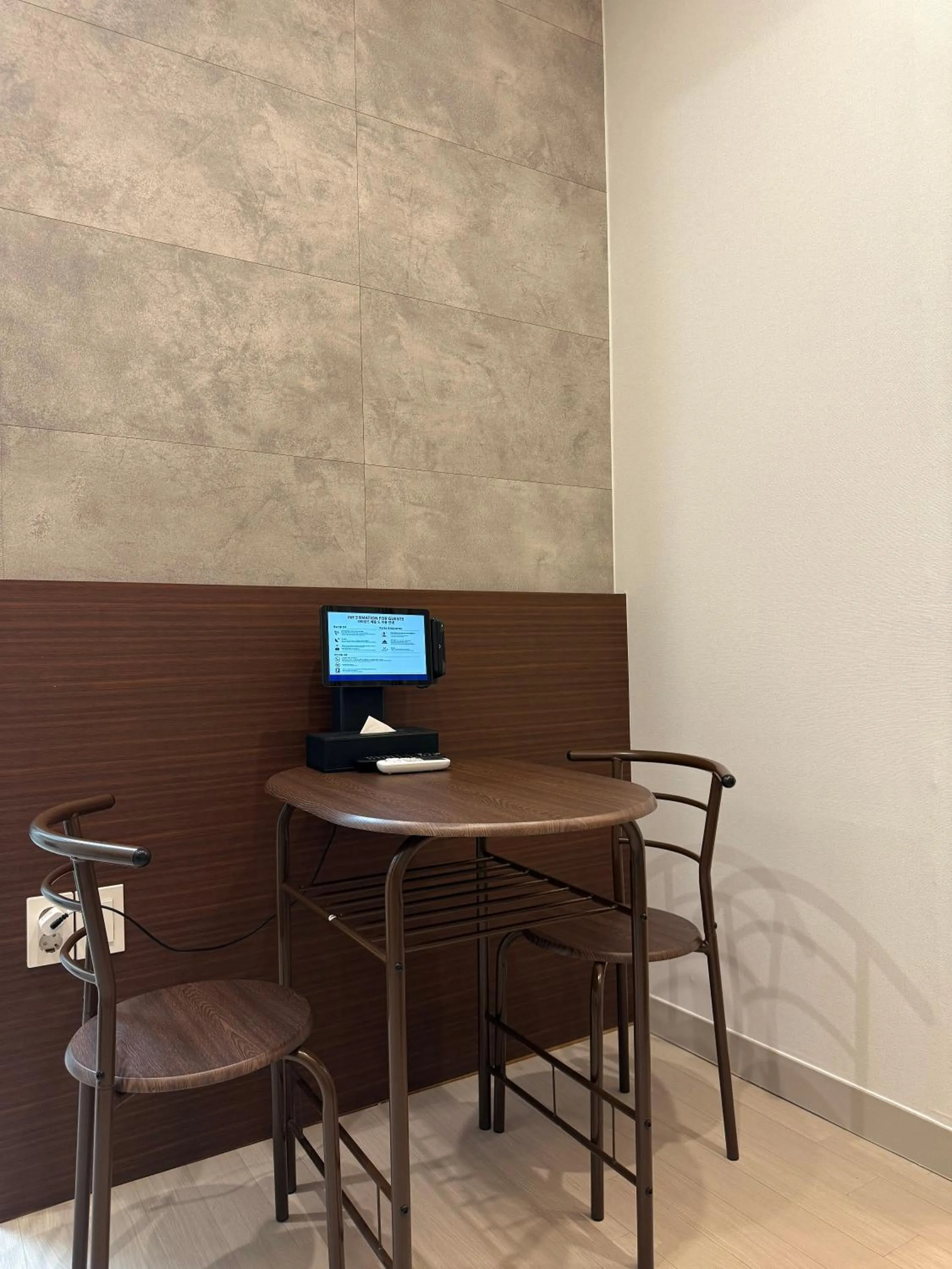 Raviens Maison de Hotel