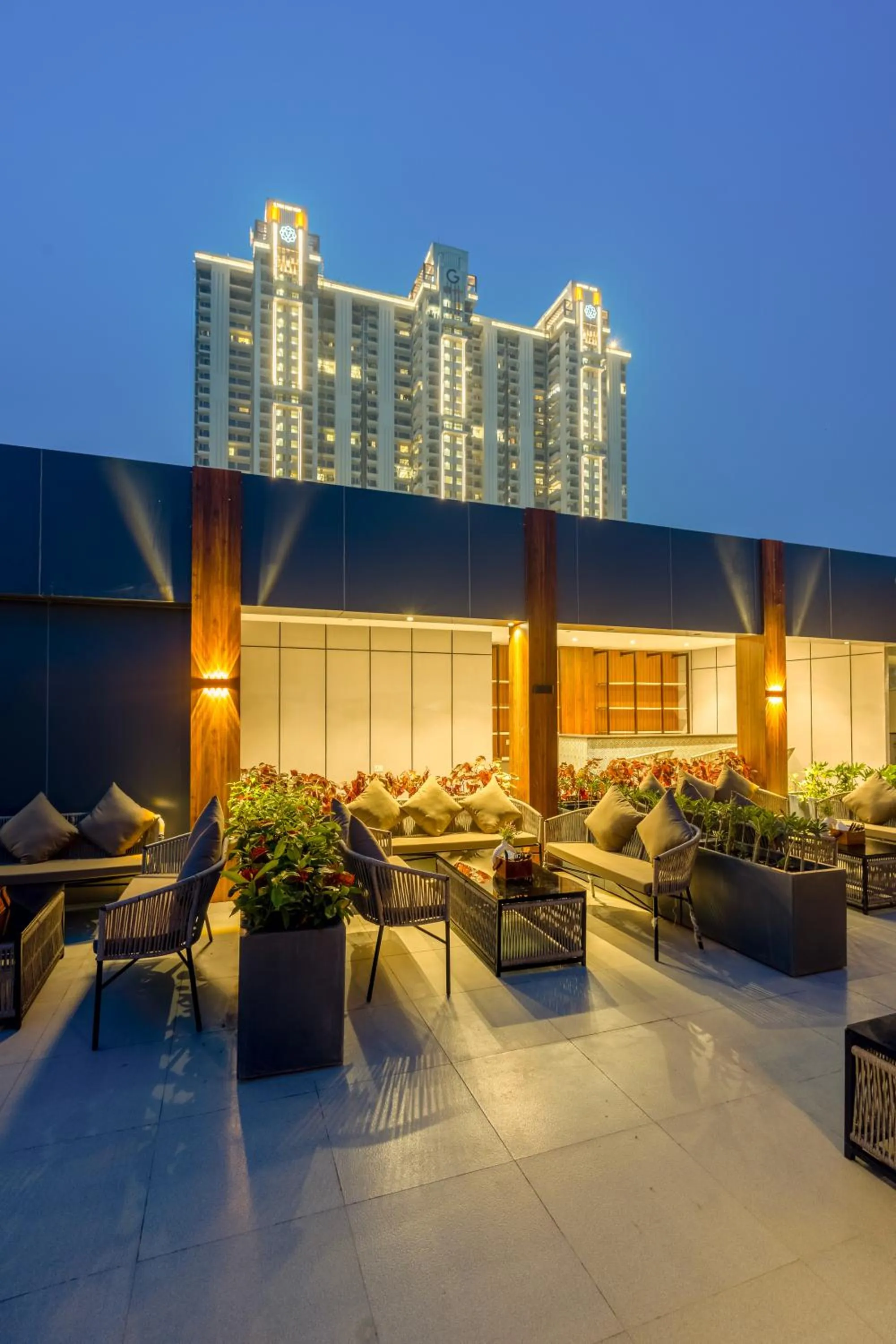 Property building in Saltstayz Autograph - Advant & Sector 144