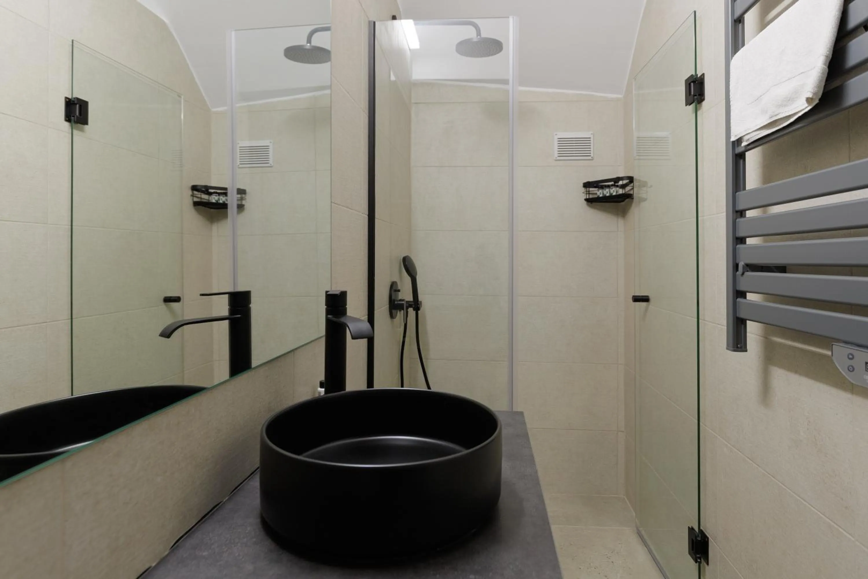 Shower in Incanto Boutique Suites - Koukaki