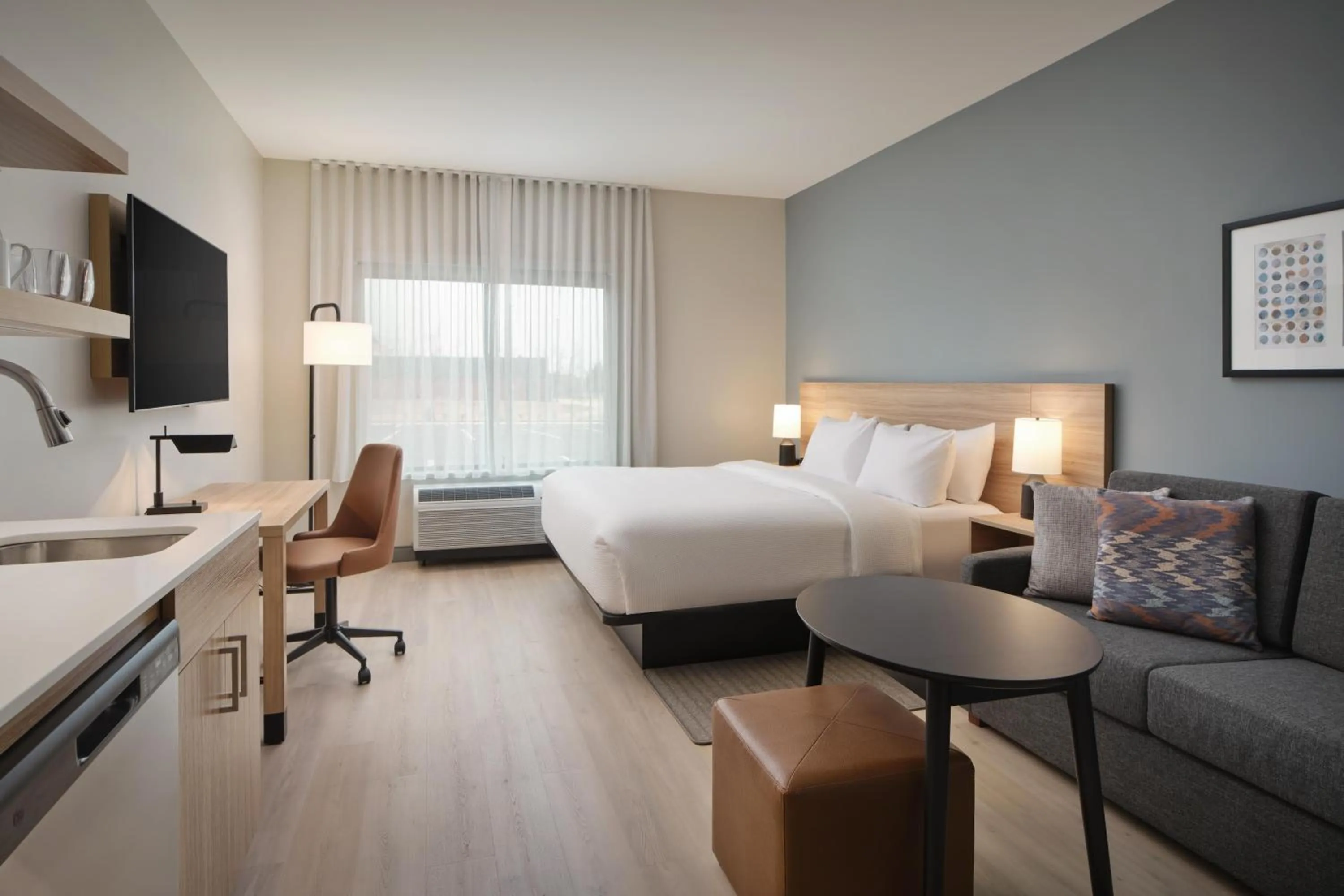 Bedroom, Bed in Hyatt Studios Huntsville