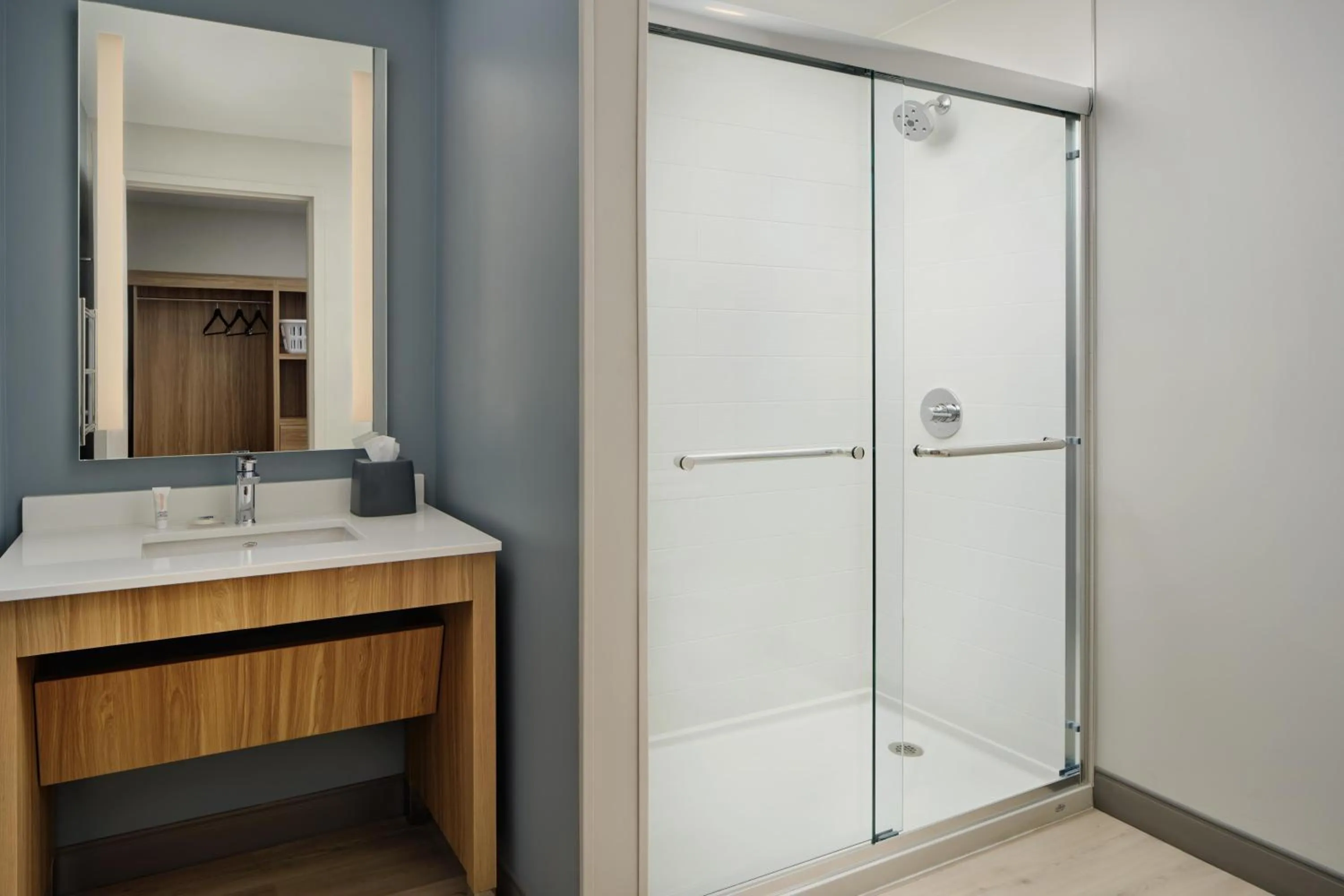 Bathroom in Hyatt Studios Huntsville