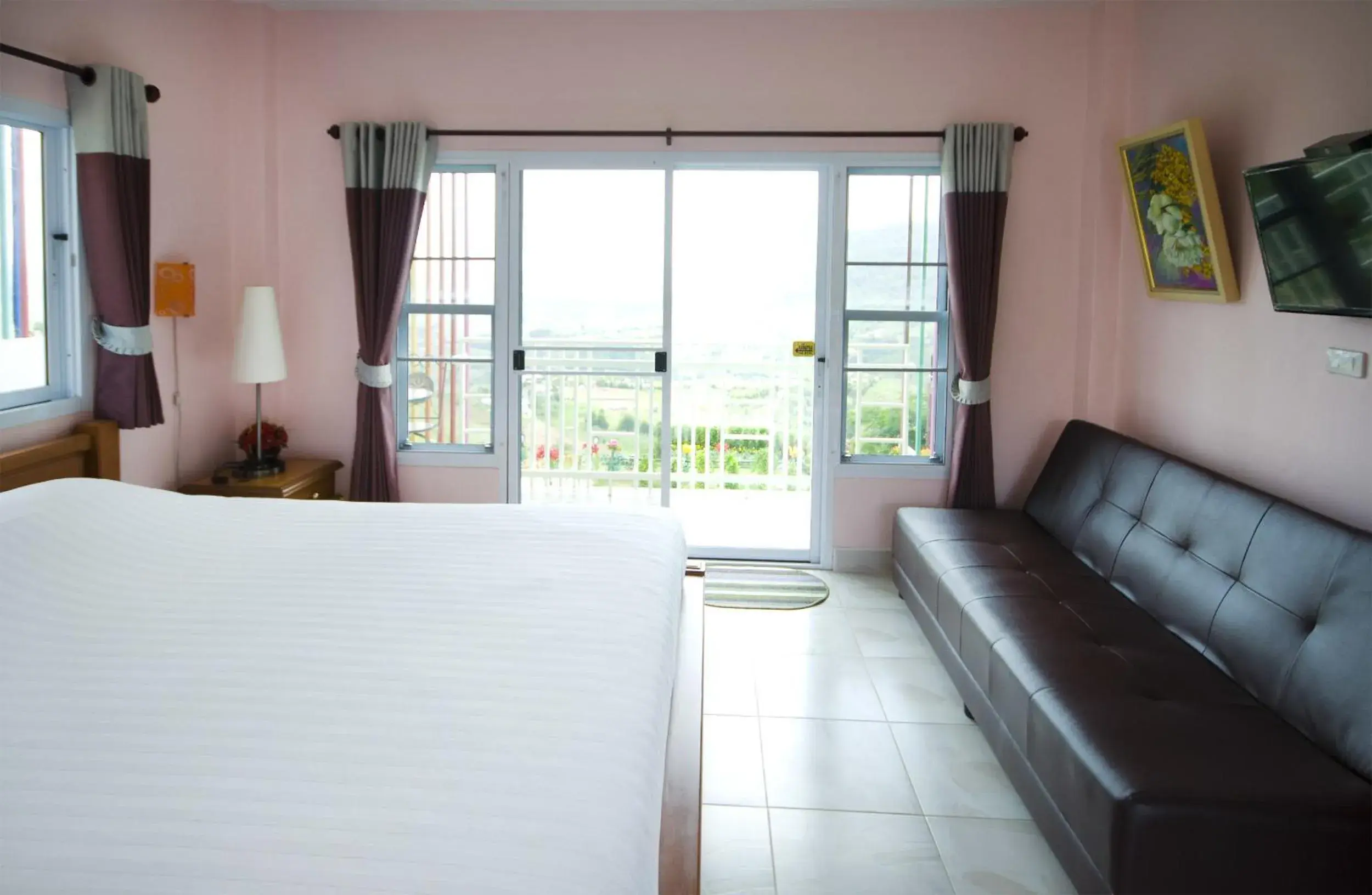Deluxe Double Room with Balcony in Hotel Viewpoint Khao Koh Deluxe Double Room with Balcony in Hotel Viewpoint Khao Koh