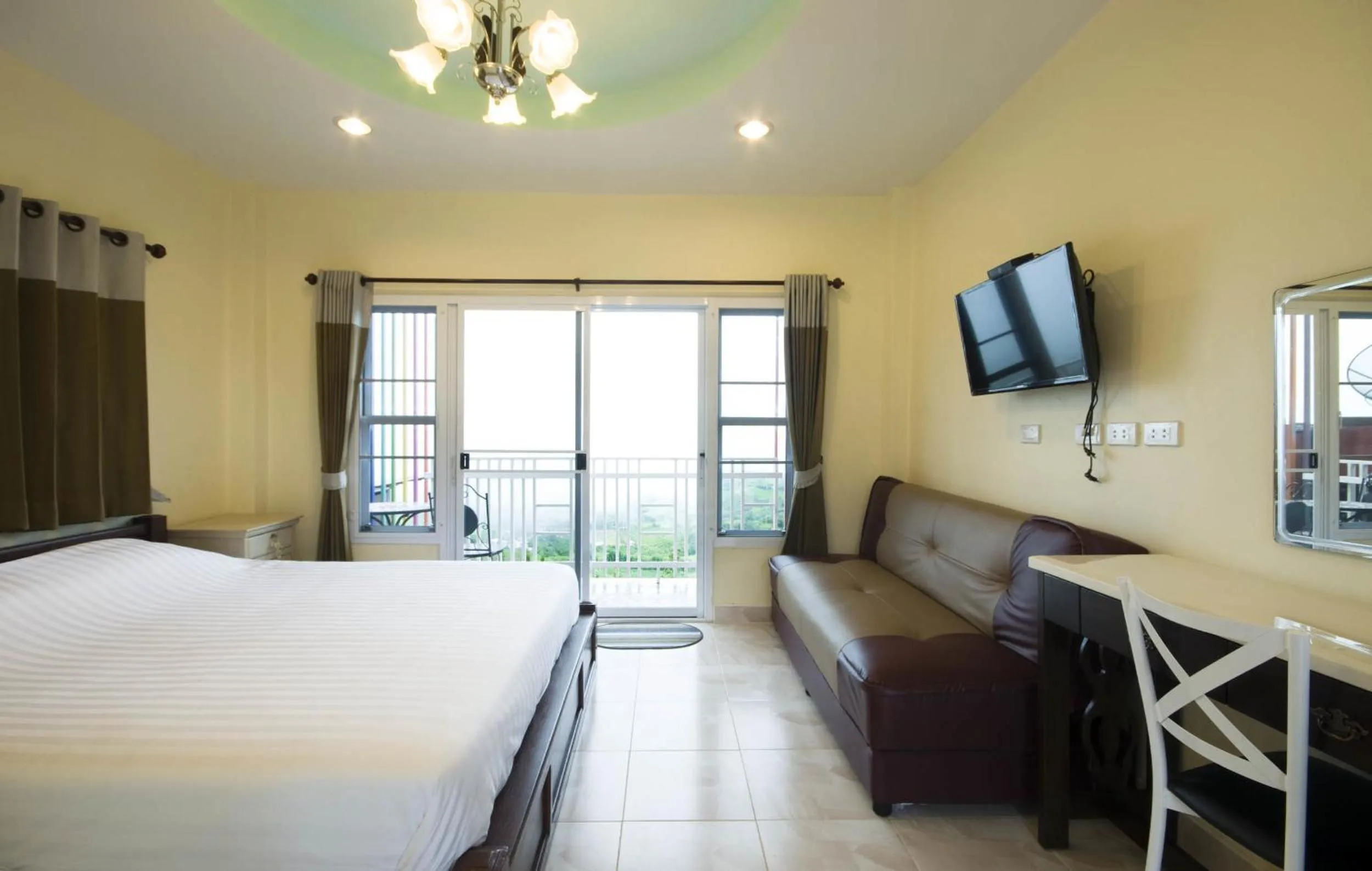 TV and multimedia, Bed in Hotel Viewpoint Khao Koh