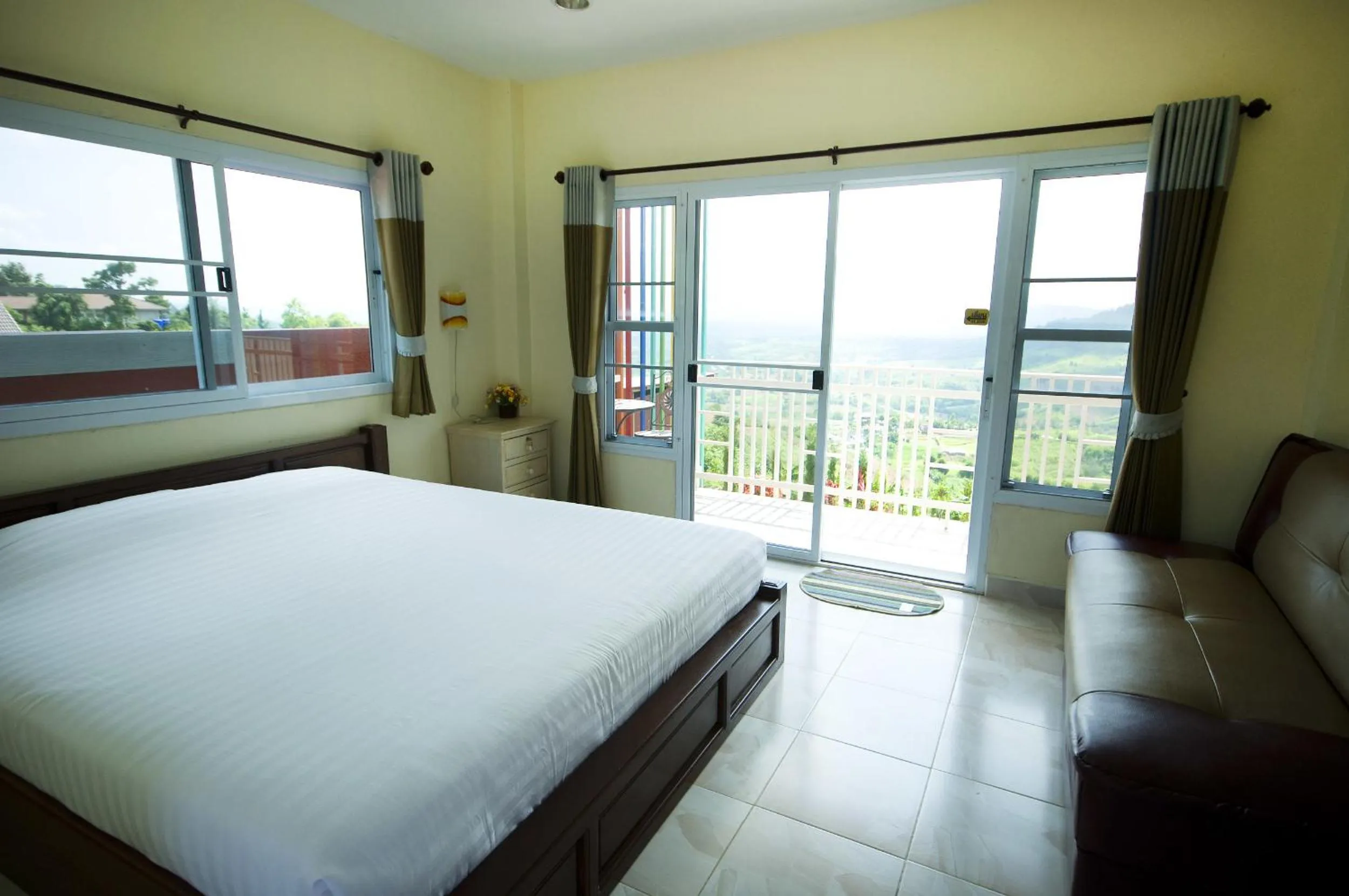 Bedroom, Bed in Hotel Viewpoint Khao Koh