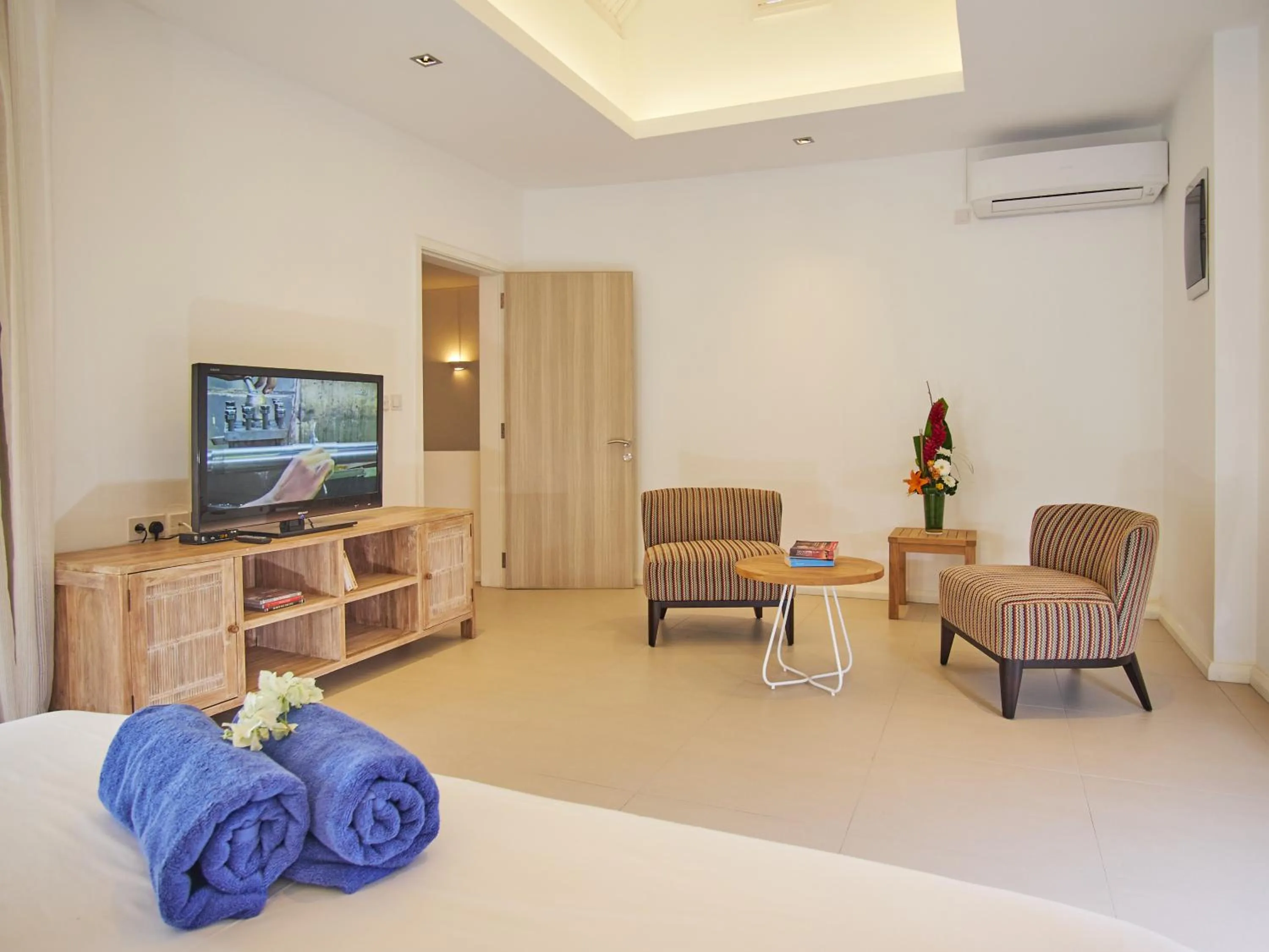 TV and multimedia, Bed in Le Beachclub