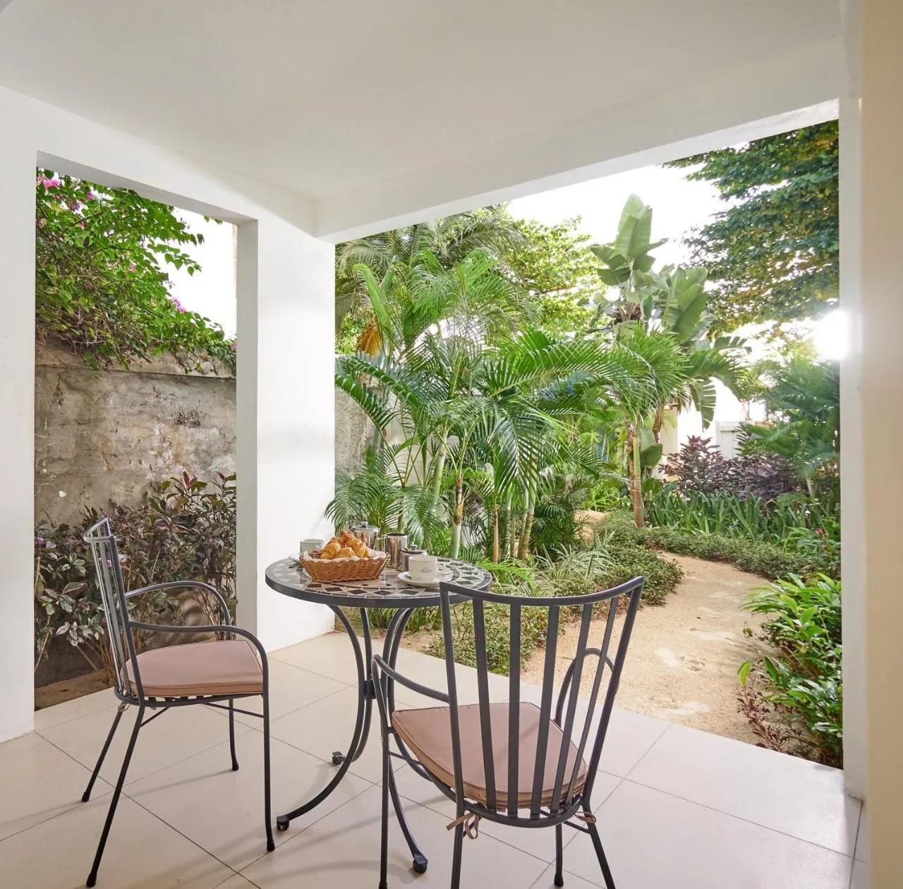 Patio in Le Beachclub