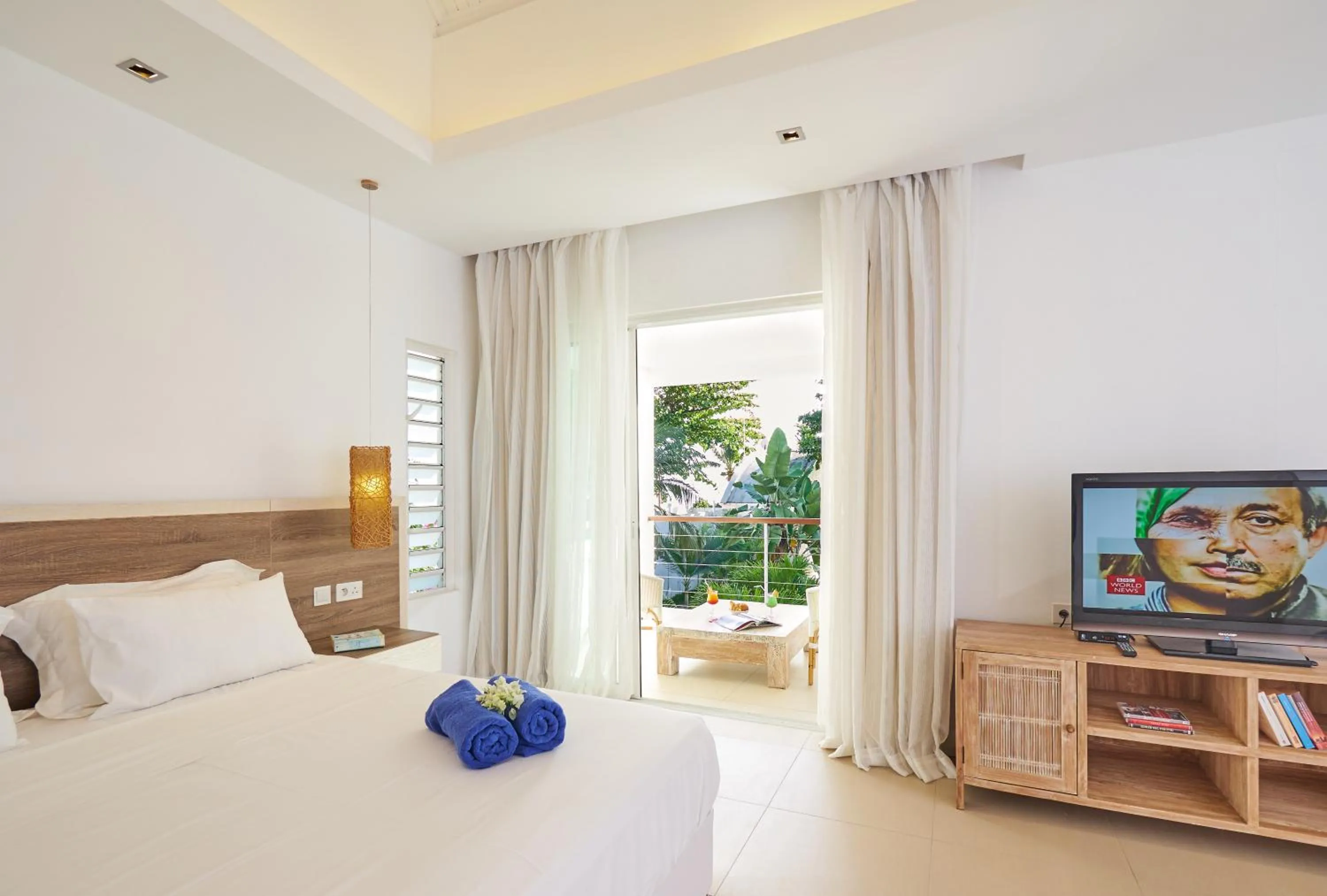 Photo of the whole room, Bed in Le Beachclub